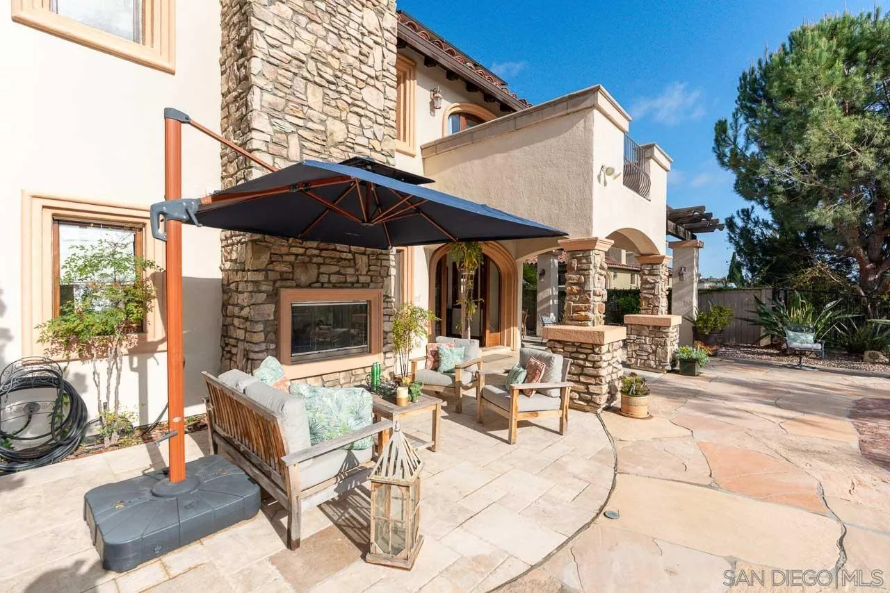 https://cdn.realtyfeed.com/cdn/127/260011001/dba4e3182fd142f3458e61428baf6425.webp