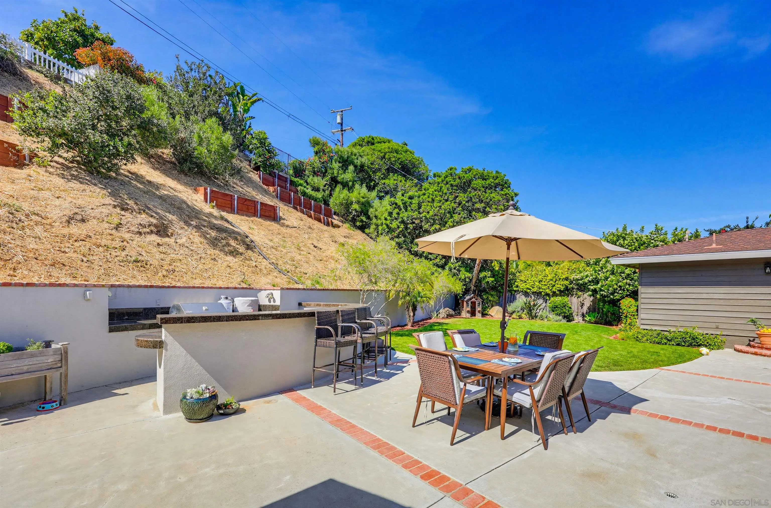 https://cdn.realtyfeed.com/cdn/127/260011003/309692f9fe64e62a3ea986f6e079a07b.webp