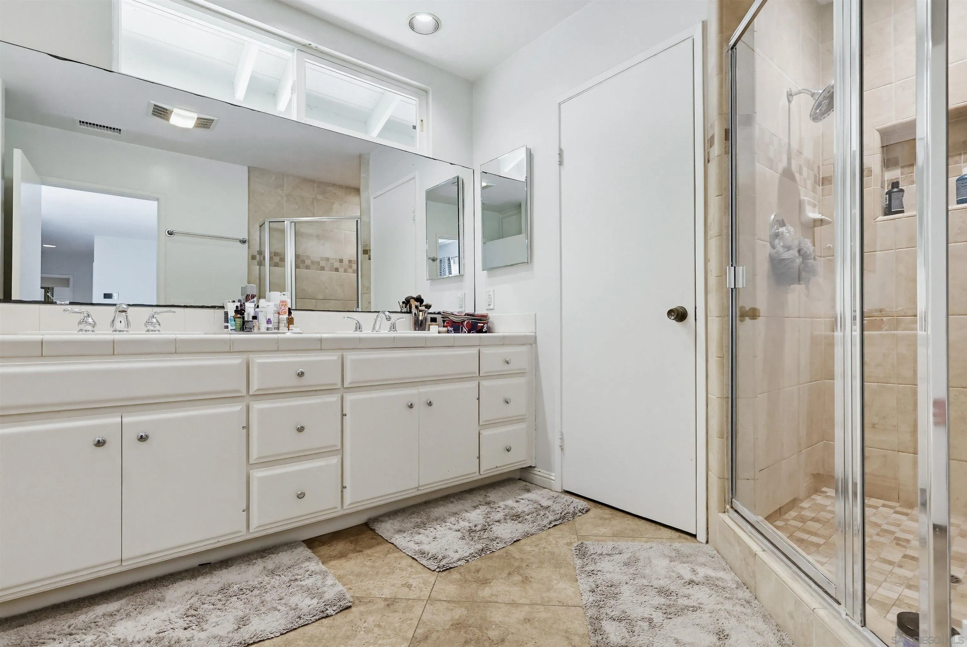 https://cdn.realtyfeed.com/cdn/127/260011003/3e635d85776d1397a3a994e4a619f237.webp
