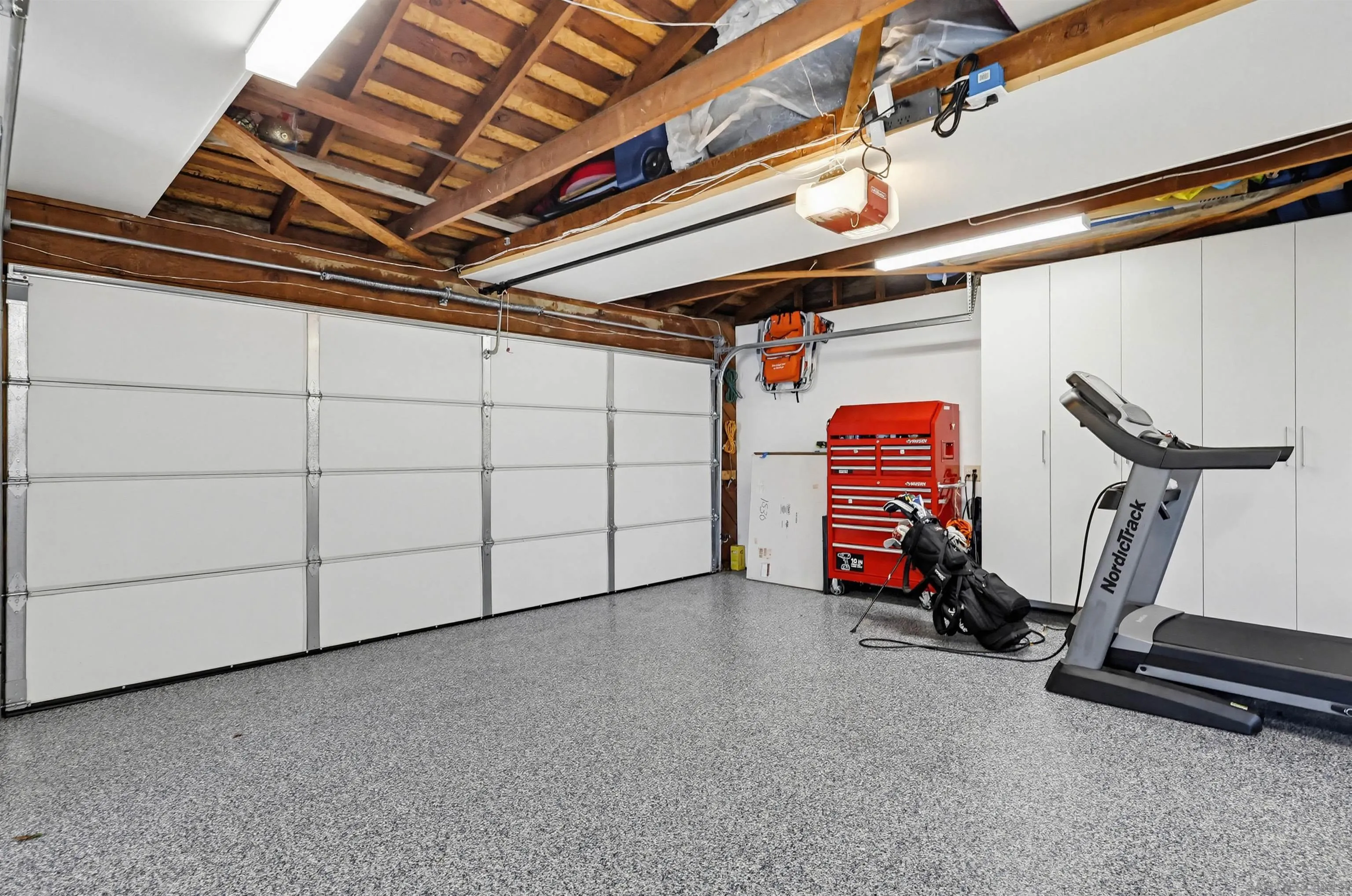 https://cdn.realtyfeed.com/cdn/127/260011003/6d04546def2b6e0859889ecdf6e3b838.webp