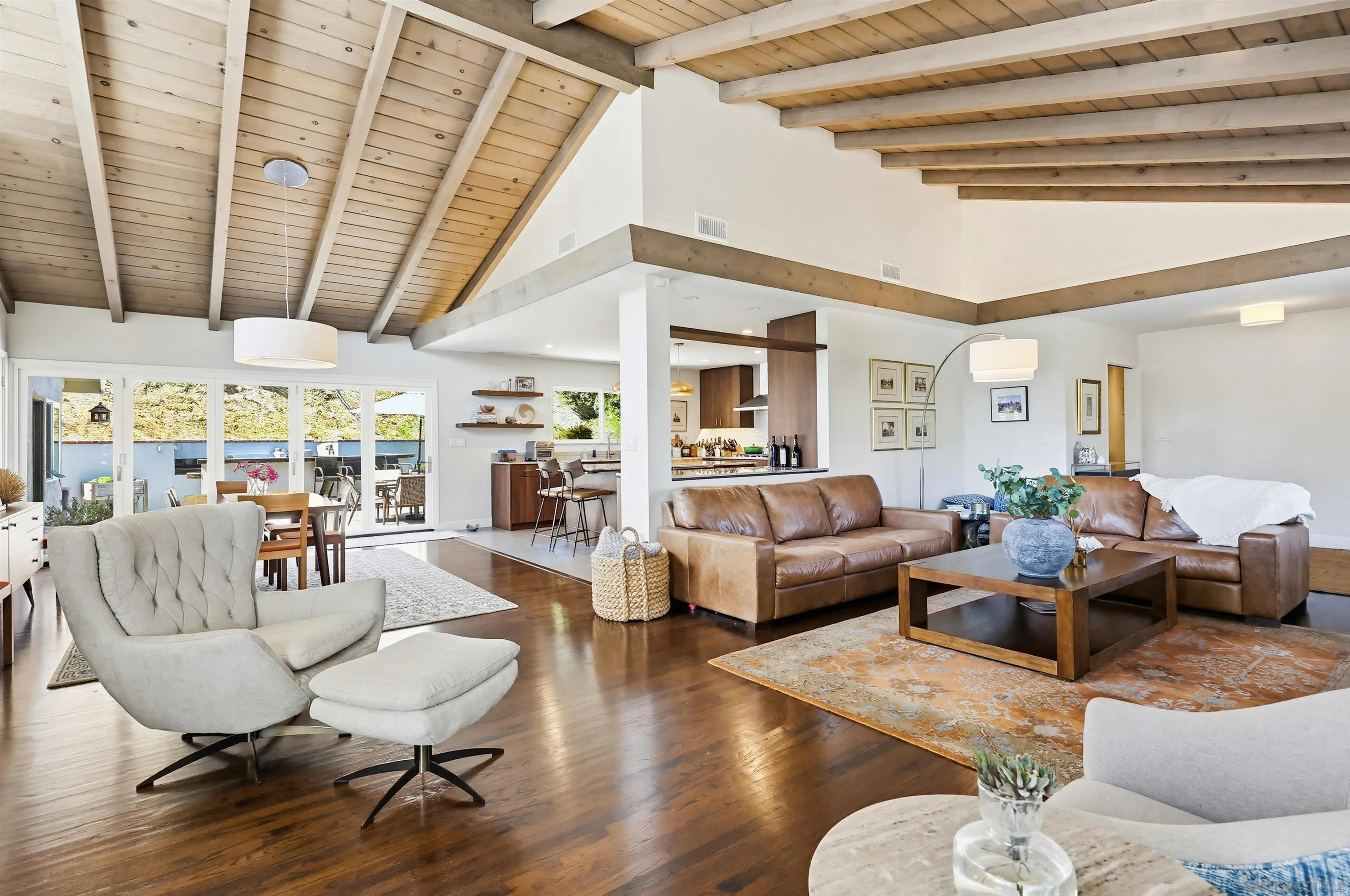 https://cdn.realtyfeed.com/cdn/127/260011003/d072de0f7698b53c425942ae281bec61.webp