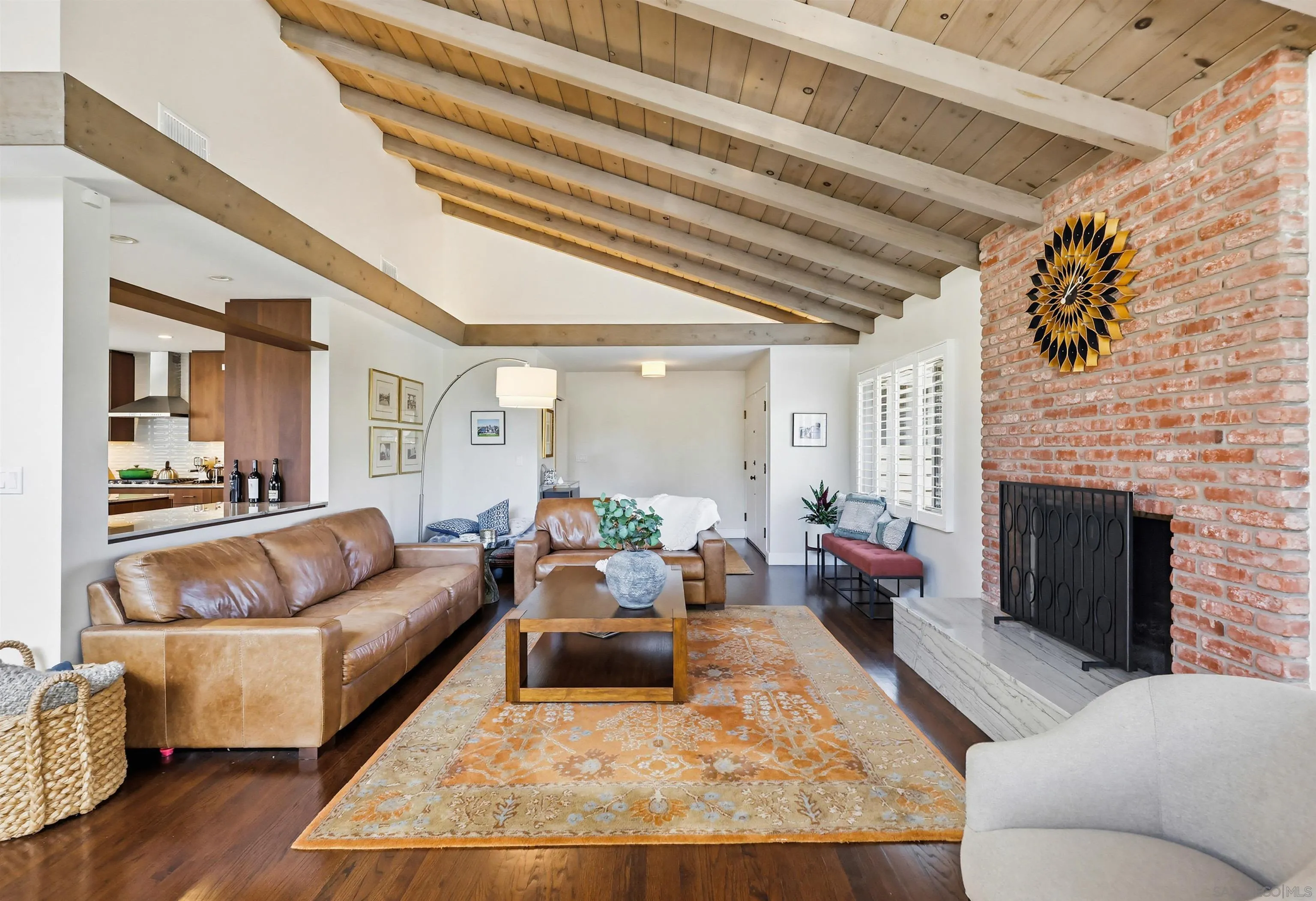 https://cdn.realtyfeed.com/cdn/127/260011003/e044d8d31712419db6aa8b2aee56d614.webp