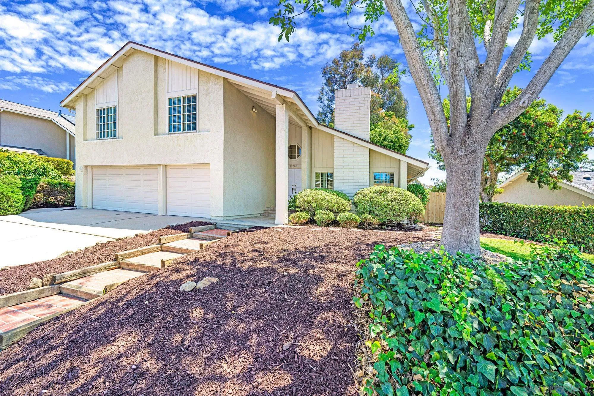 https://cdn.realtyfeed.com/cdn/127/260011008/29060f0ed5dd5966ccd37891c01f4edf.webp
