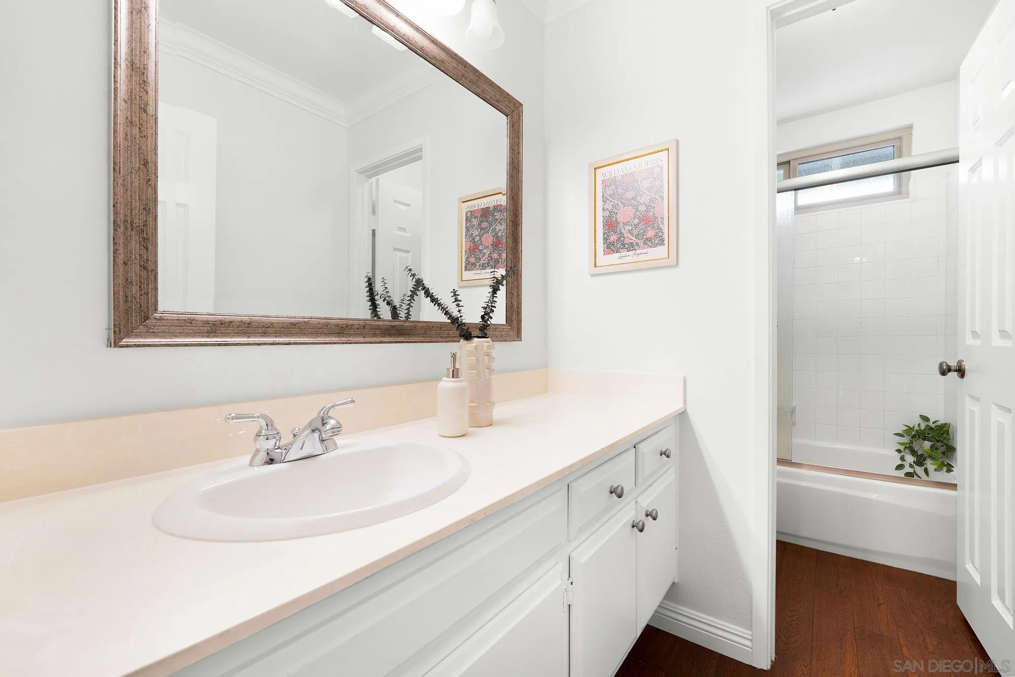 https://cdn.realtyfeed.com/cdn/127/260011008/5779a8ce9cb4a096891f8bb7462ba12d.webp
