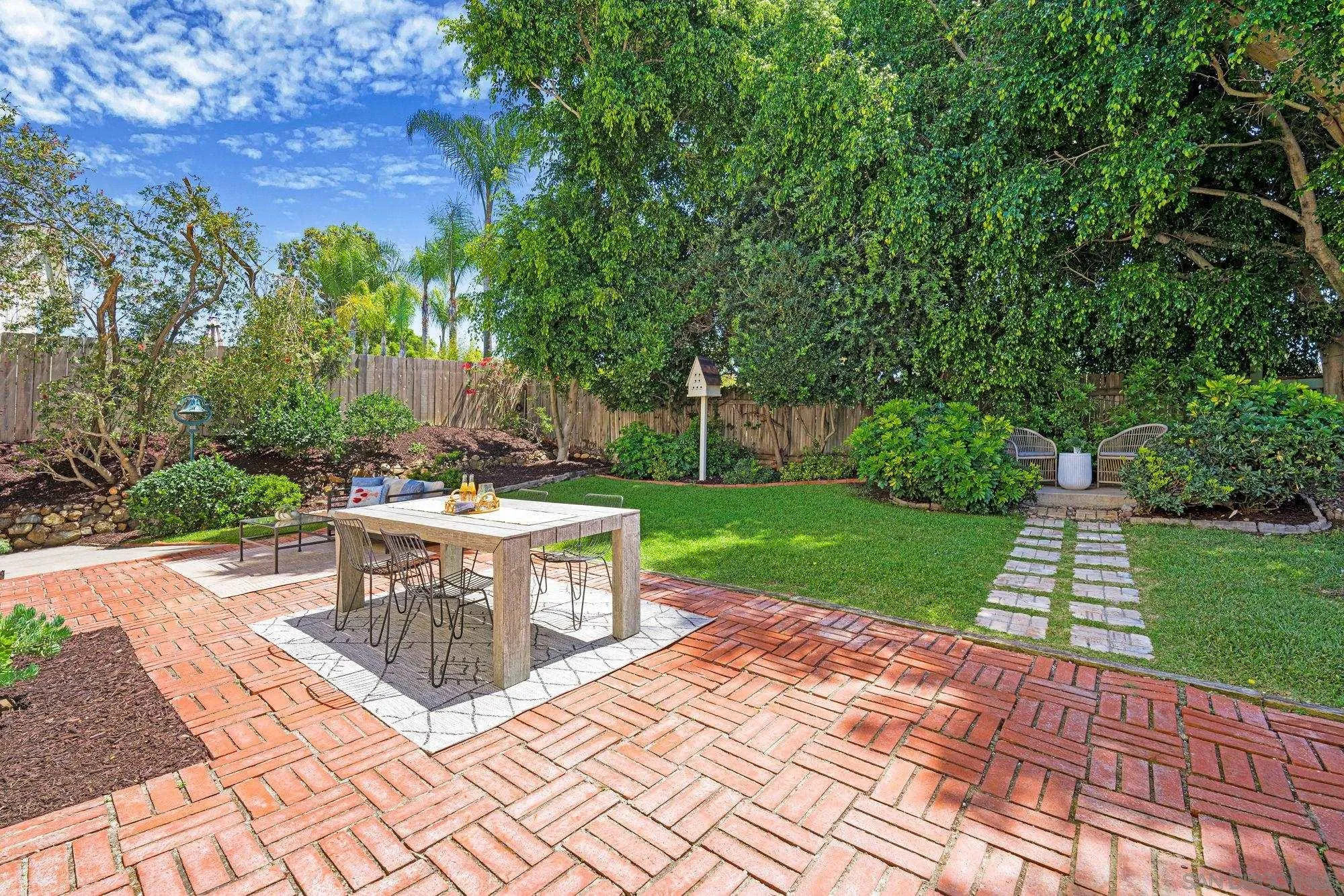 https://cdn.realtyfeed.com/cdn/127/260011008/82b53b92a9340021c0b8e29e7c9fd09d.webp