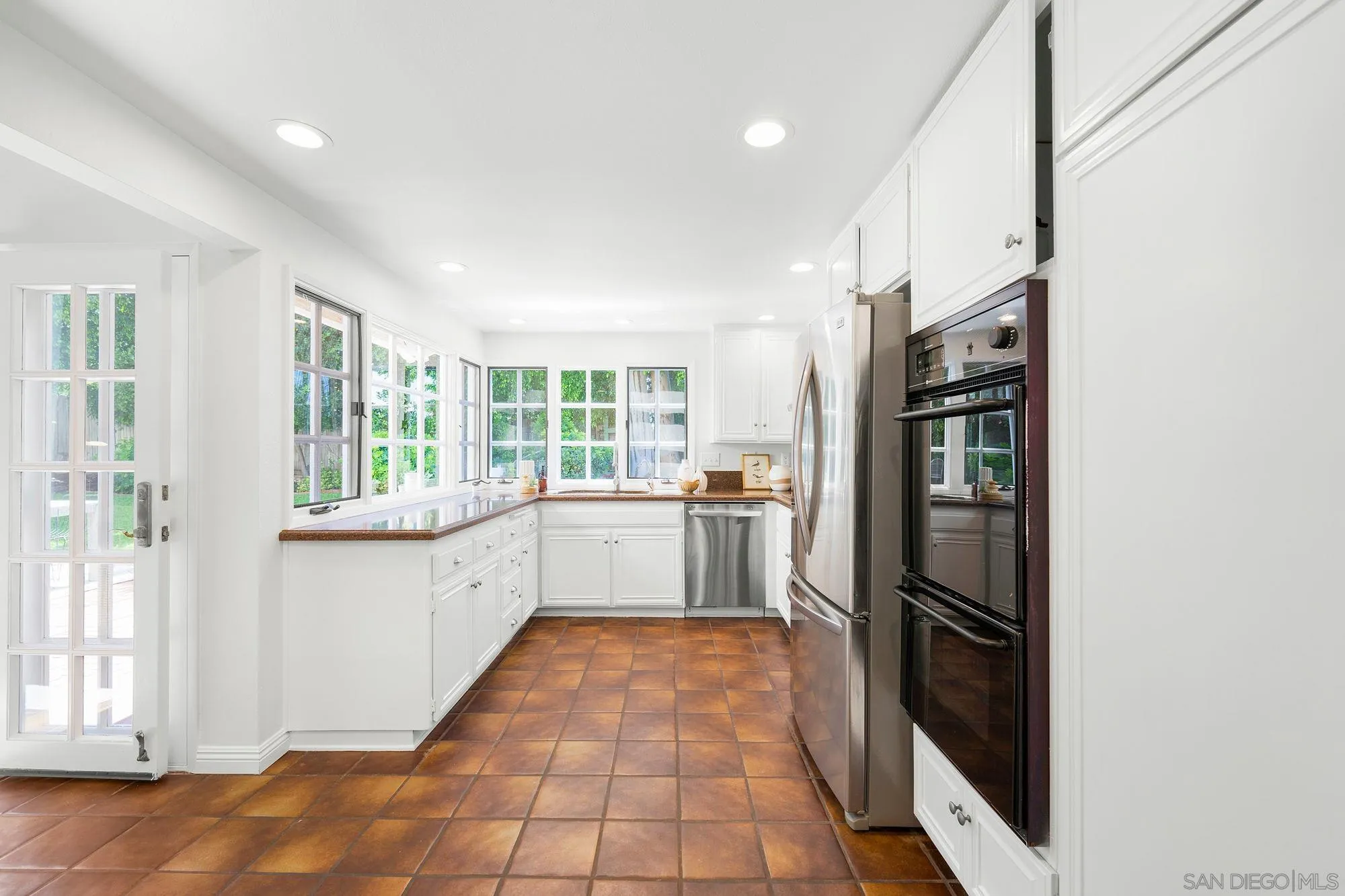 https://cdn.realtyfeed.com/cdn/127/260011008/8c684b25ae074e2ad7f89cca33f9ef56.webp