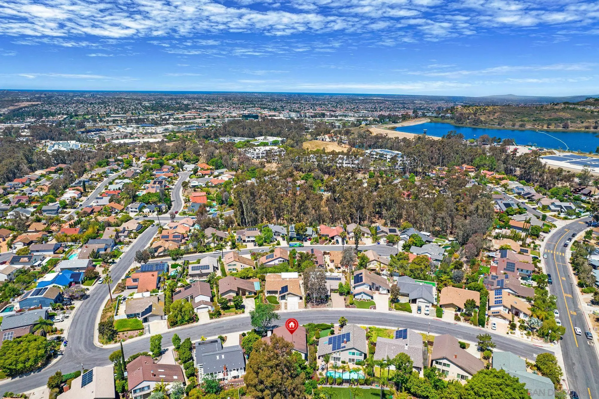 https://cdn.realtyfeed.com/cdn/127/260011008/c463a6d7a89708f122f2037871c067dc.webp