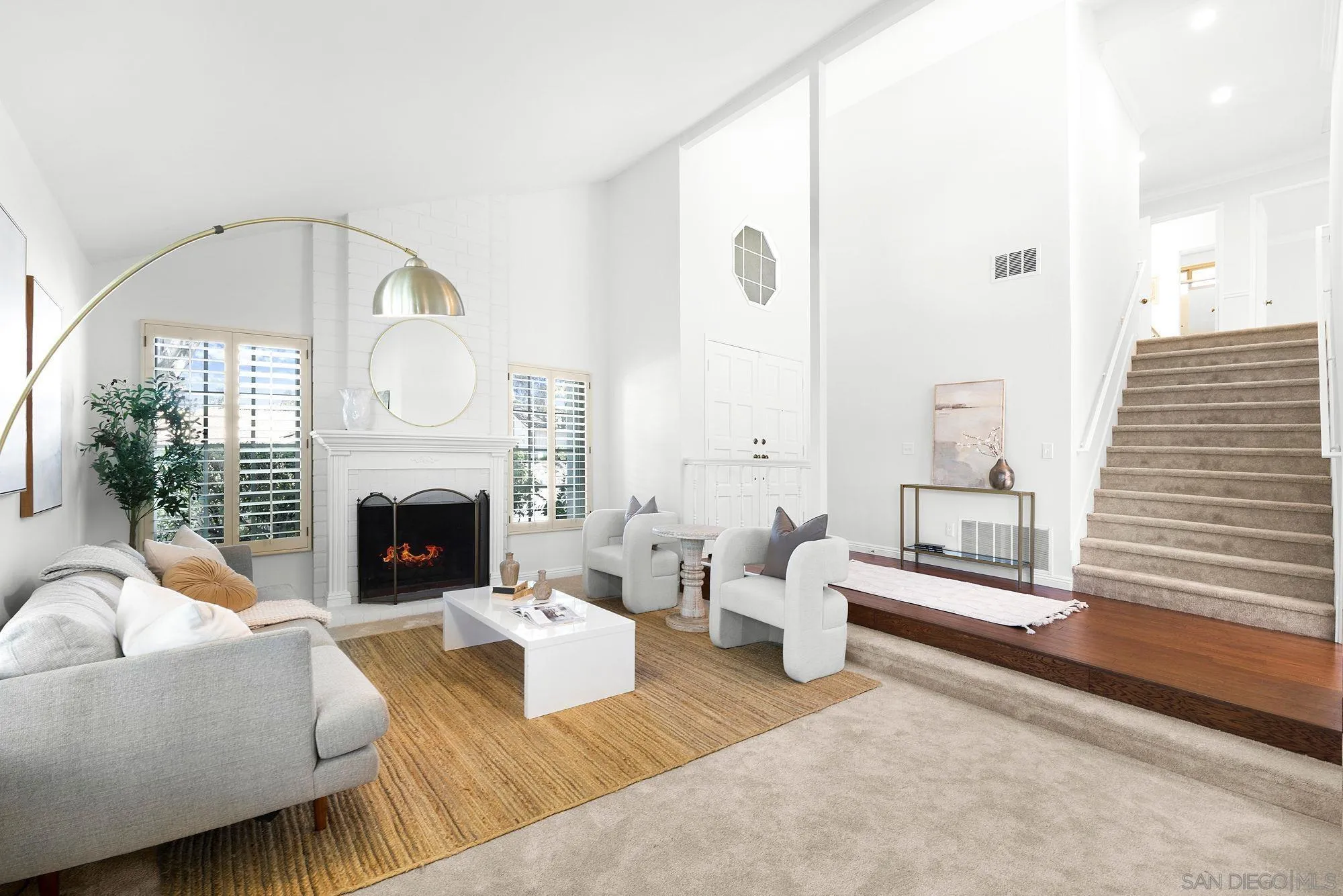 https://cdn.realtyfeed.com/cdn/127/260011008/d313f7086298e105c95ee83ea4ea17ee.webp