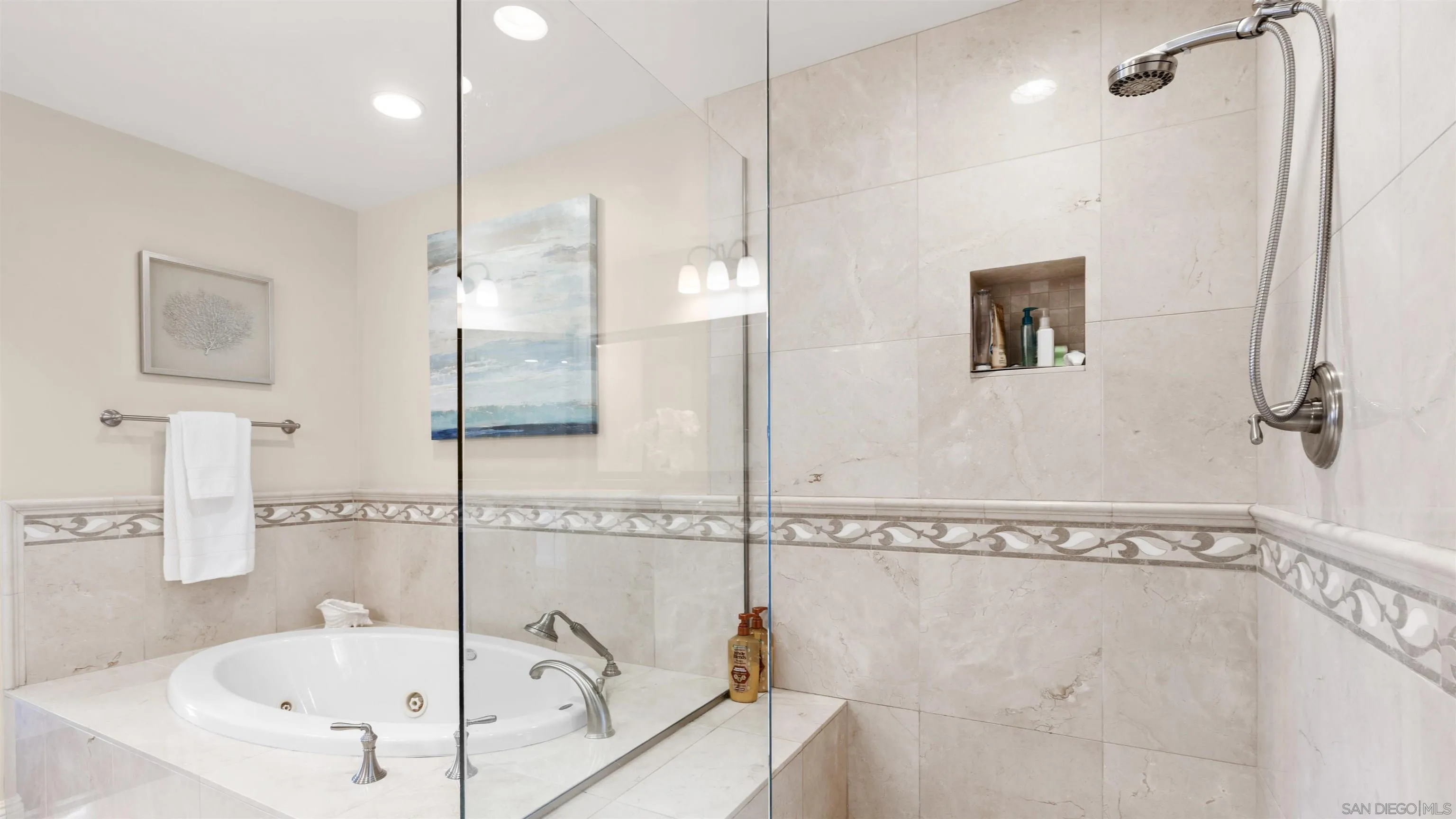 https://cdn.realtyfeed.com/cdn/127/260011009/46532620534cc457349d2532a4a16a30.webp