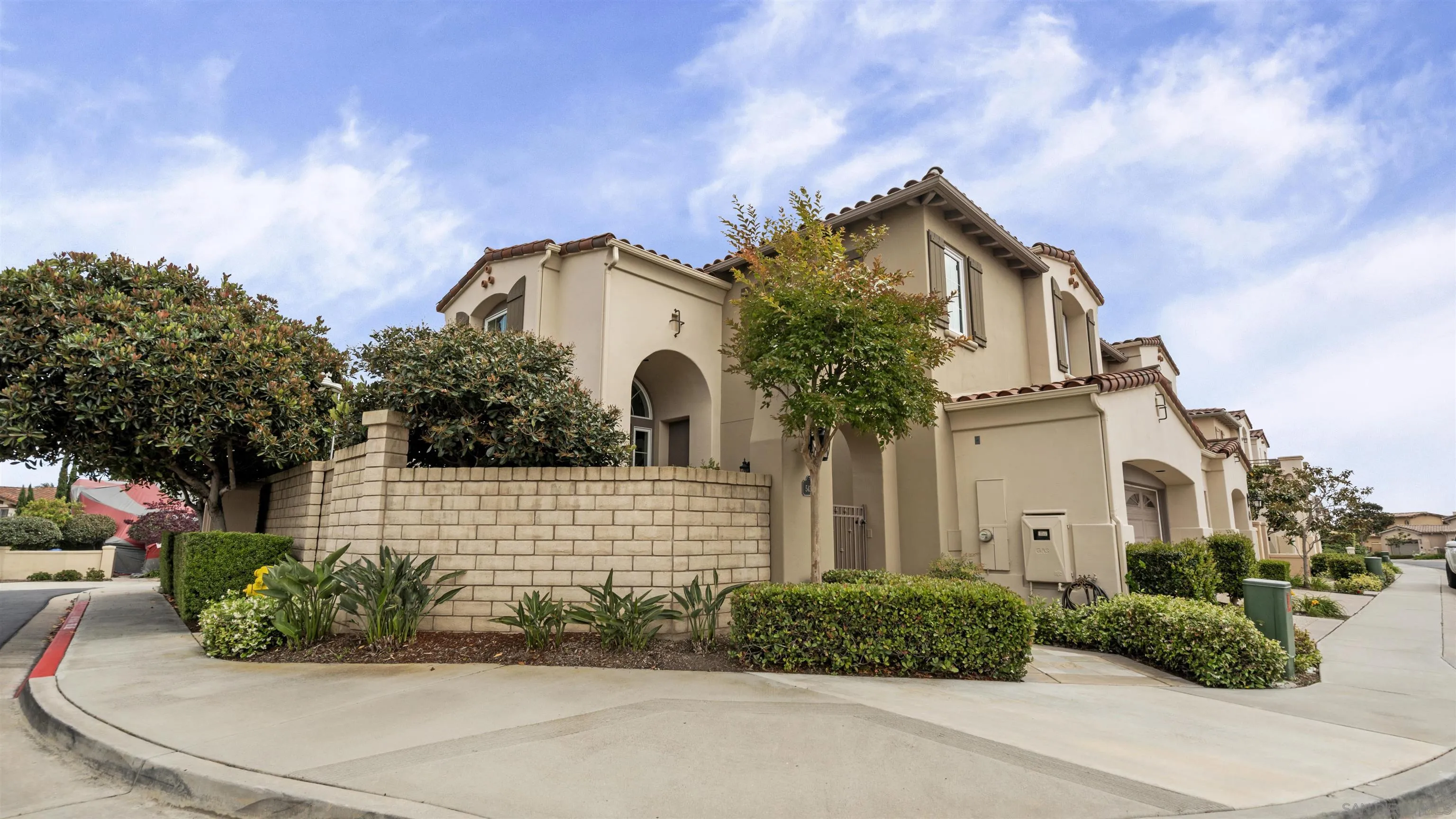 https://cdn.realtyfeed.com/cdn/127/260011009/c89d3f2a9e9da9af667030dace255879.webp