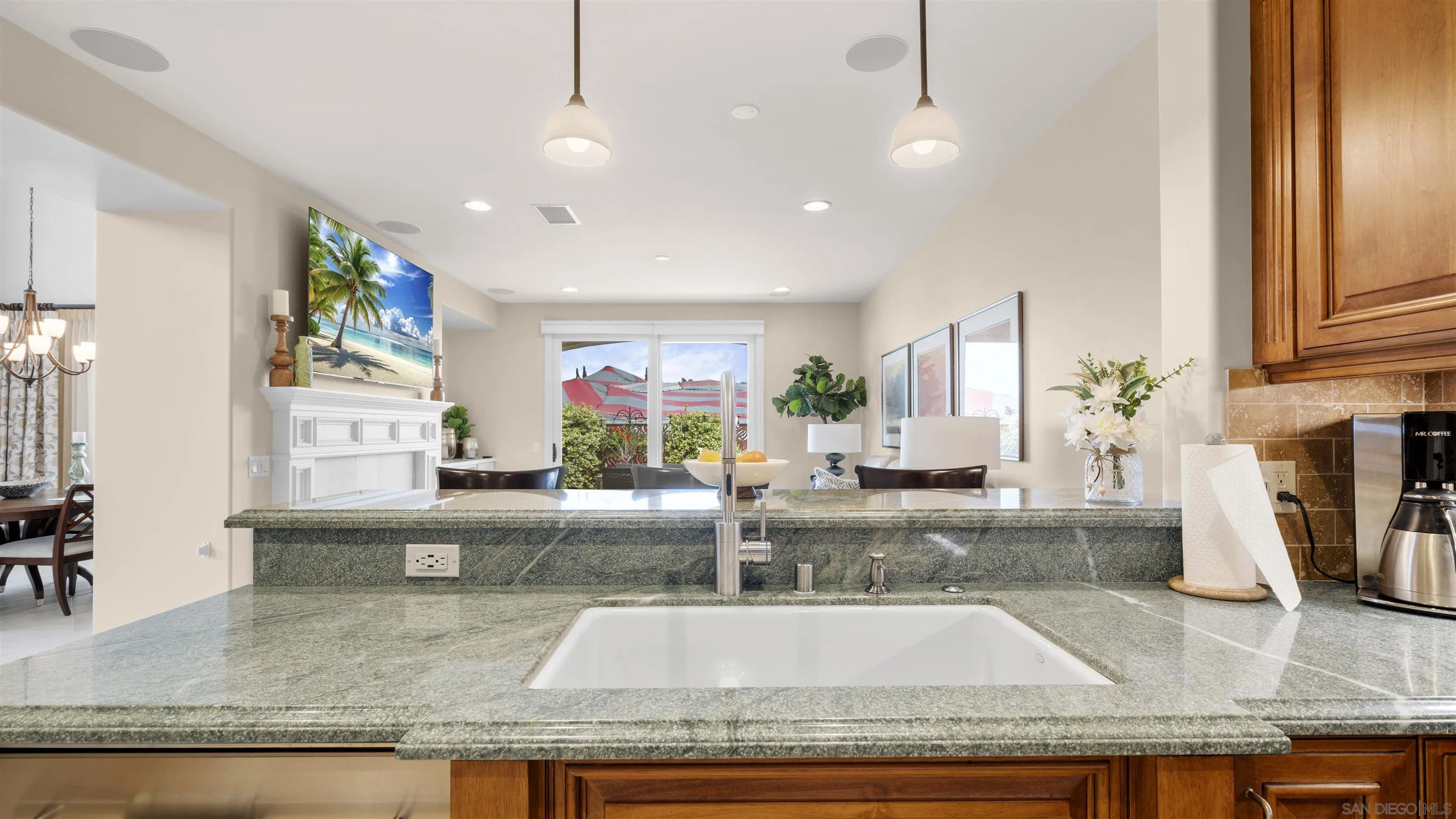 https://cdn.realtyfeed.com/cdn/127/260011009/ccdc0a3ce9ede84f03f7be9e63805359.webp