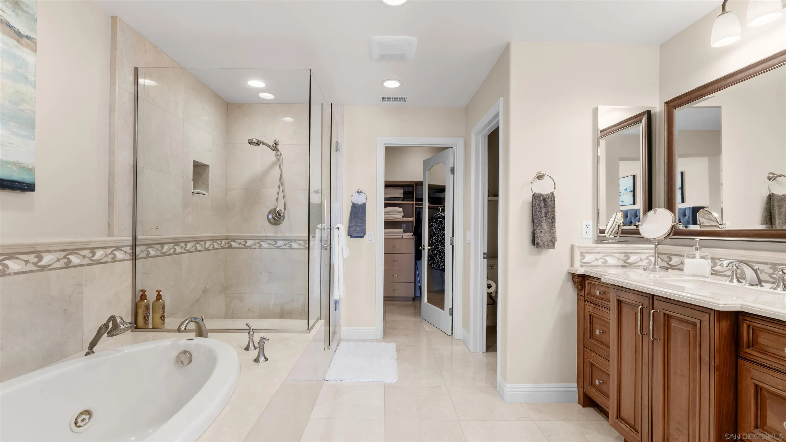 https://cdn.realtyfeed.com/cdn/127/260011009/faeb9016fd4a8658fcead9fdc1d2e219.webp