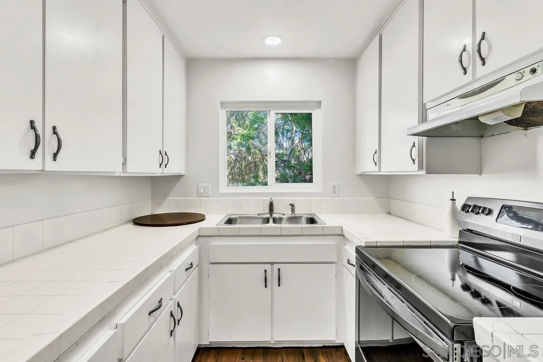 https://cdn.realtyfeed.com/cdn/127/260011014/1a84c5bf0291cf1a91106547dc1b846a.webp