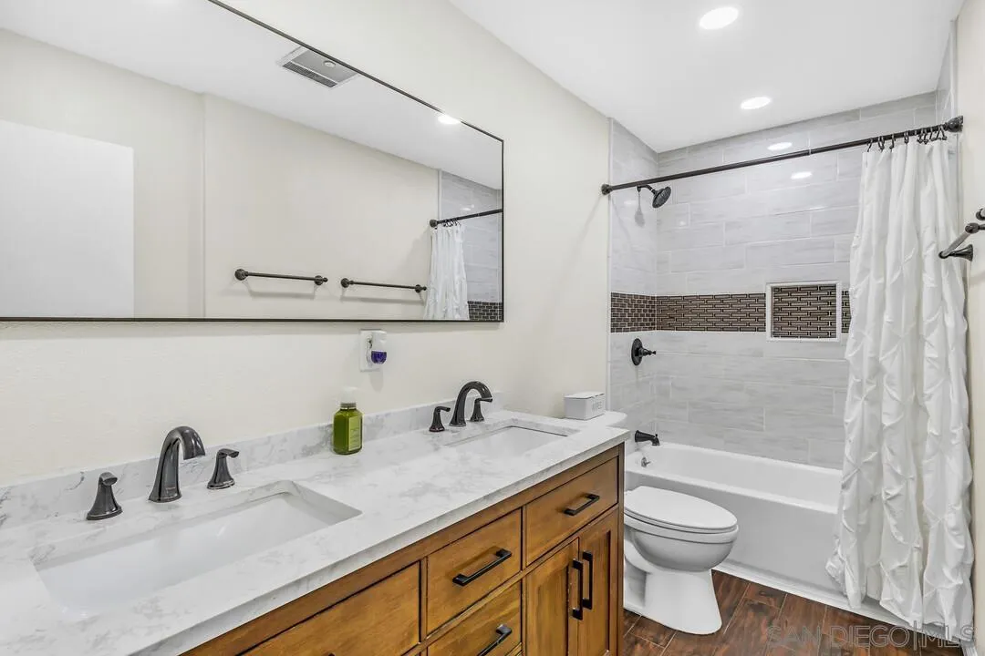 https://cdn.realtyfeed.com/cdn/127/260011014/ecce6cfc50b0fd5e5e9e4958e265fd33.webp