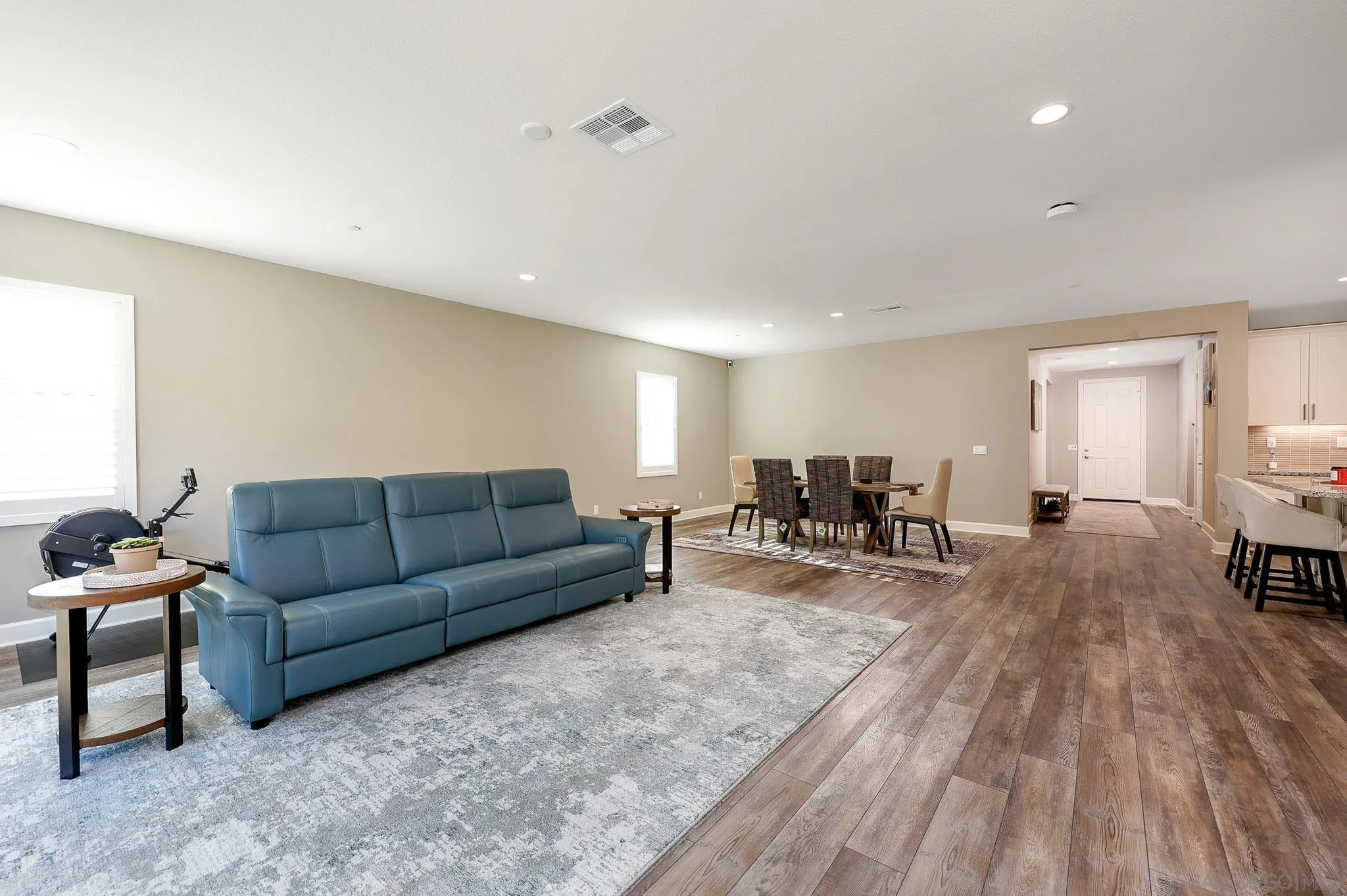 https://cdn.realtyfeed.com/cdn/127/260011016/4b6b4f483586301711caebaaa105993c.webp