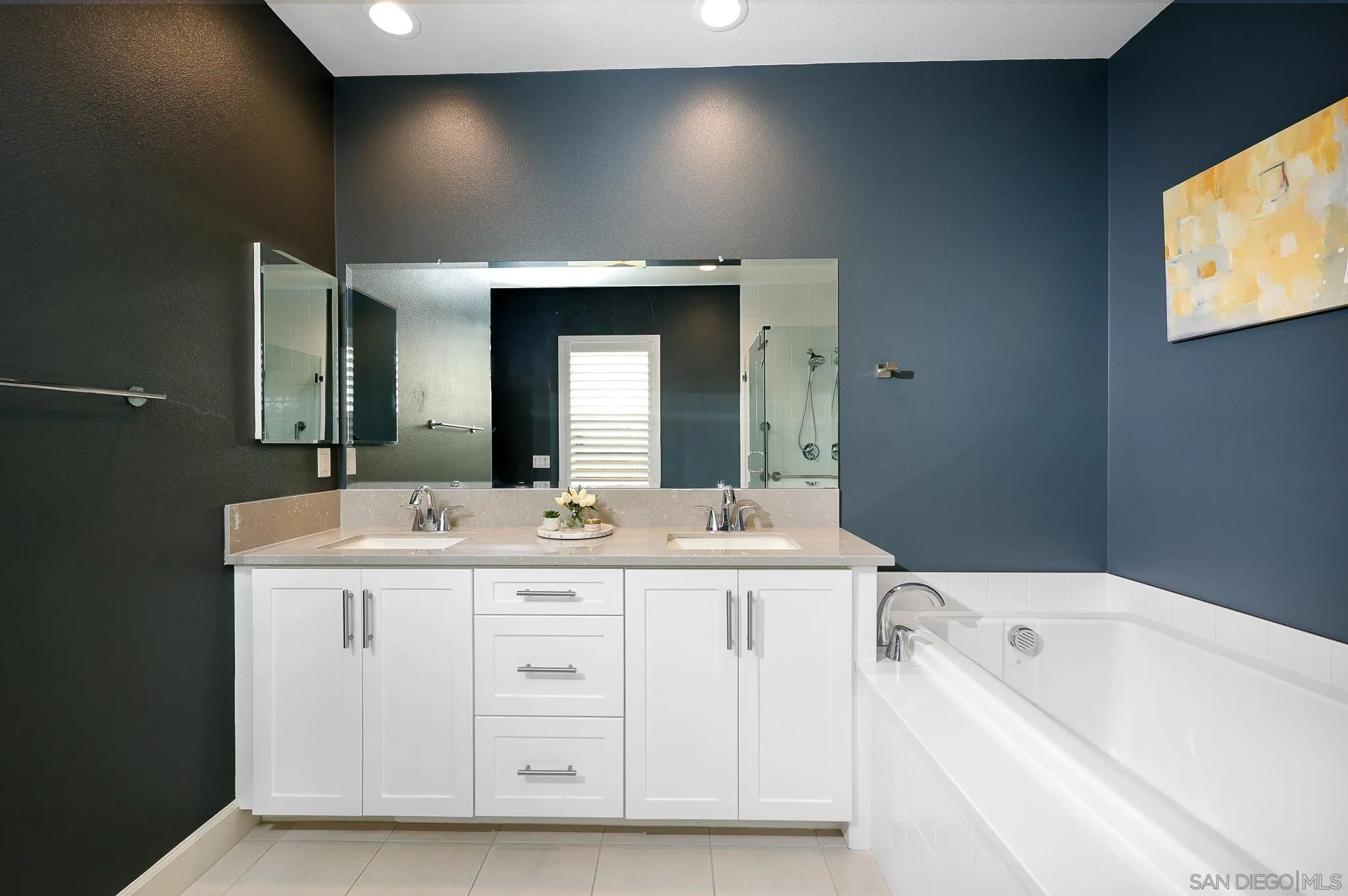 https://cdn.realtyfeed.com/cdn/127/260011016/57dbaa1d70b7f99fbd5747f8e1c29ccd.webp