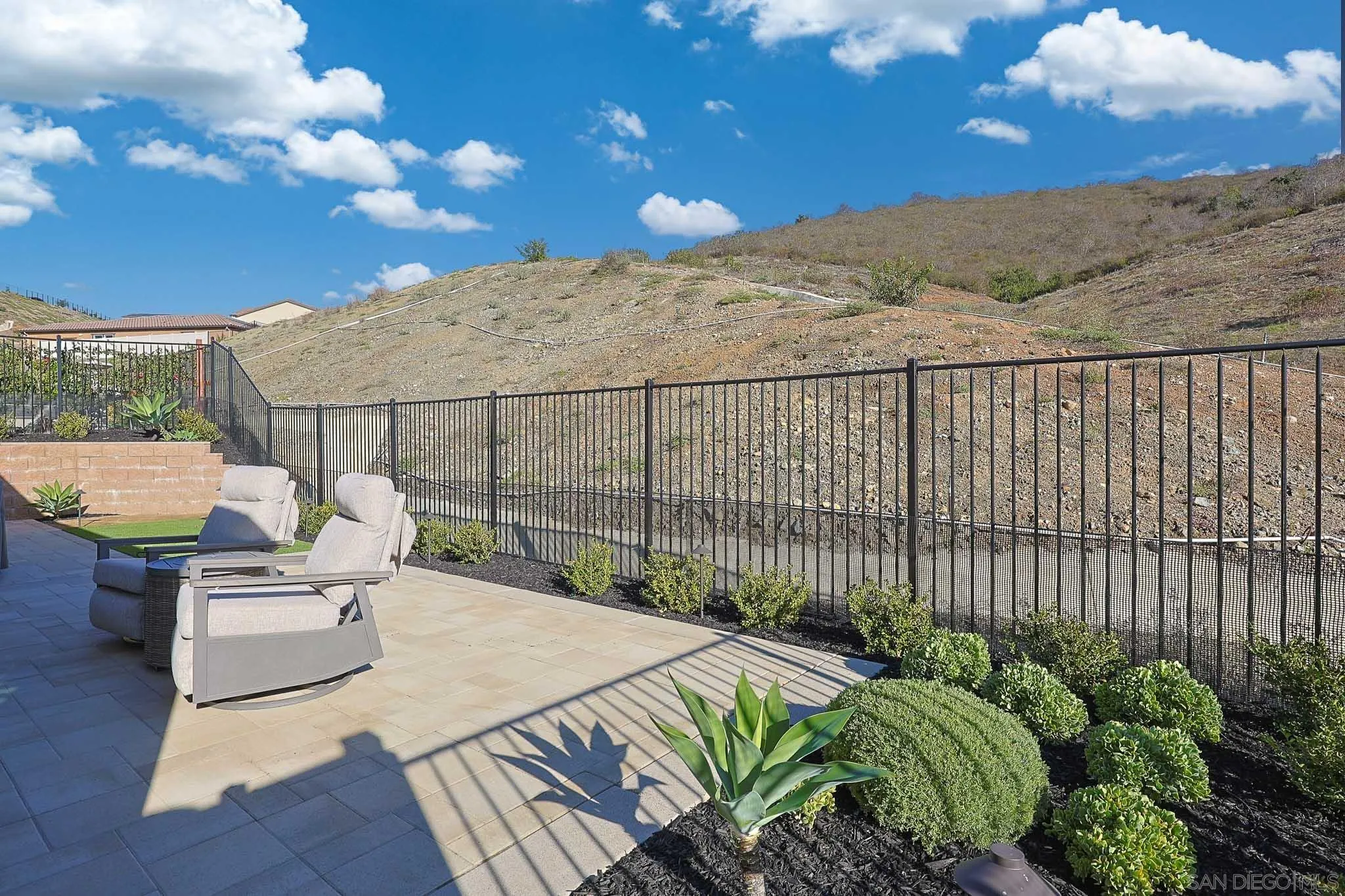 https://cdn.realtyfeed.com/cdn/127/260011016/eddfd4d761e6f904ee6afa7632bca9ff.webp