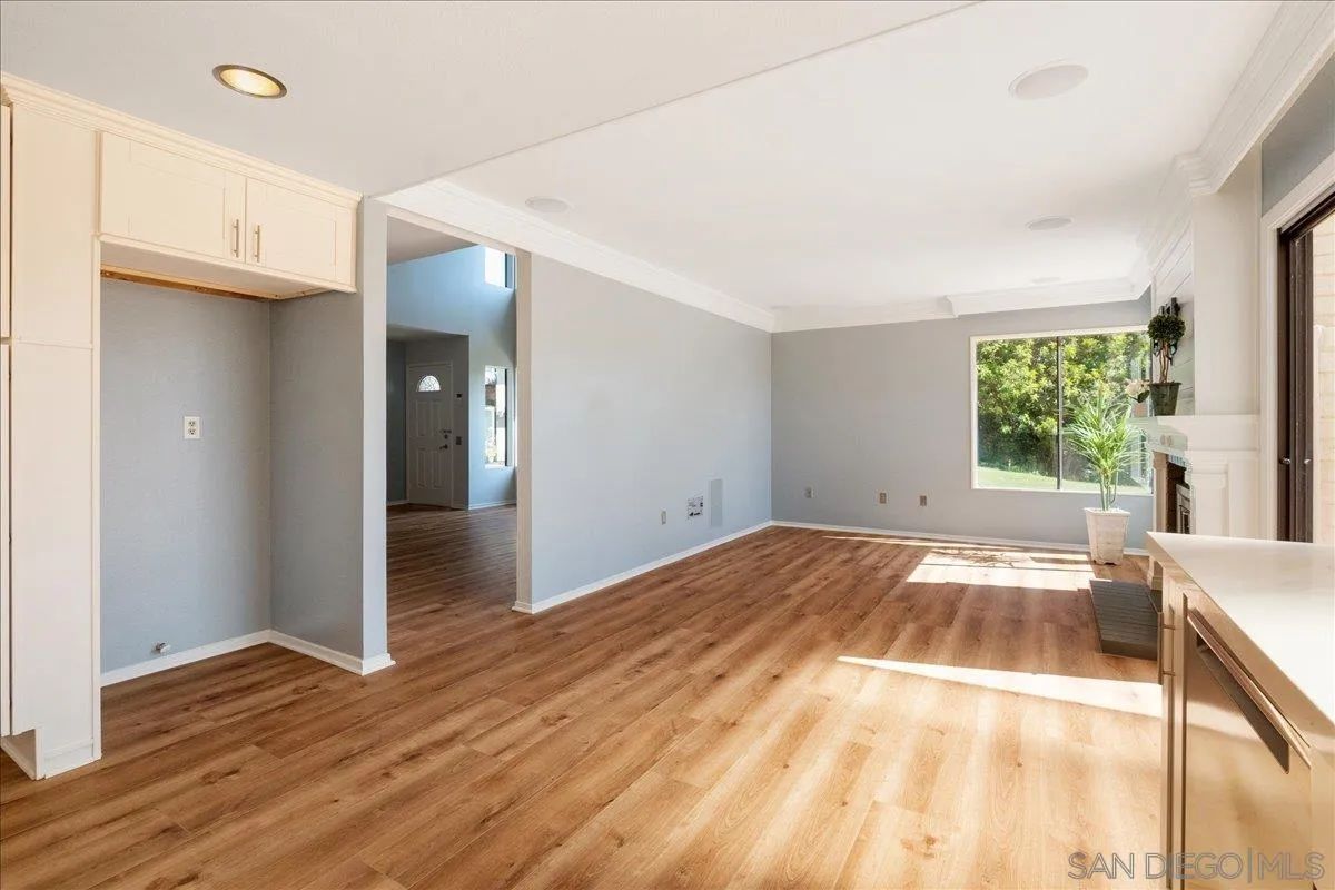 https://cdn.realtyfeed.com/cdn/127/260011017/146824523566e1b1f59dfc9c86618595.webp