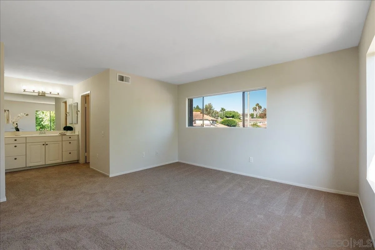 https://cdn.realtyfeed.com/cdn/127/260011017/1cfe751f1104cfad5dcf7afad9be64ce.webp