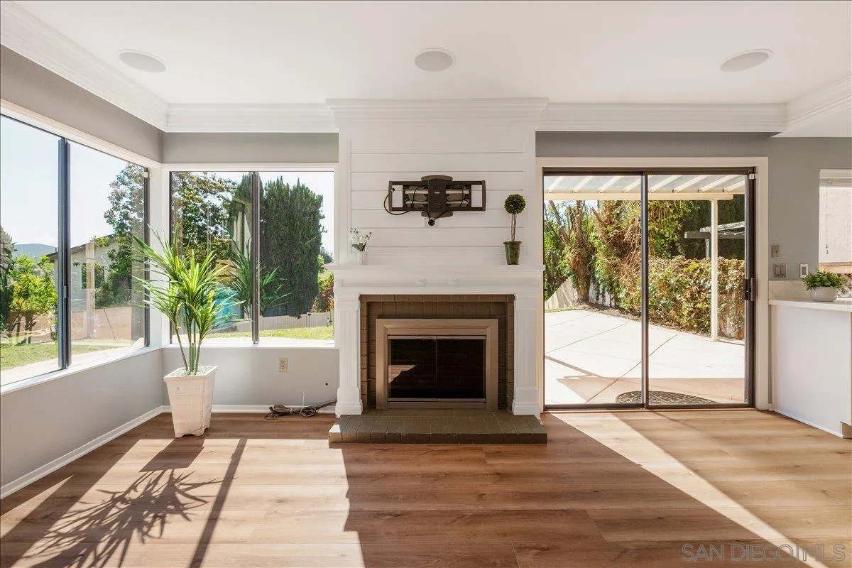 https://cdn.realtyfeed.com/cdn/127/260011017/29726ed1be7aca7daa632edb52d4e1d1.webp