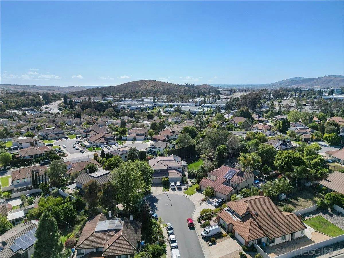 https://cdn.realtyfeed.com/cdn/127/260011017/3e2665e80be21d7647b0af2906924659.webp