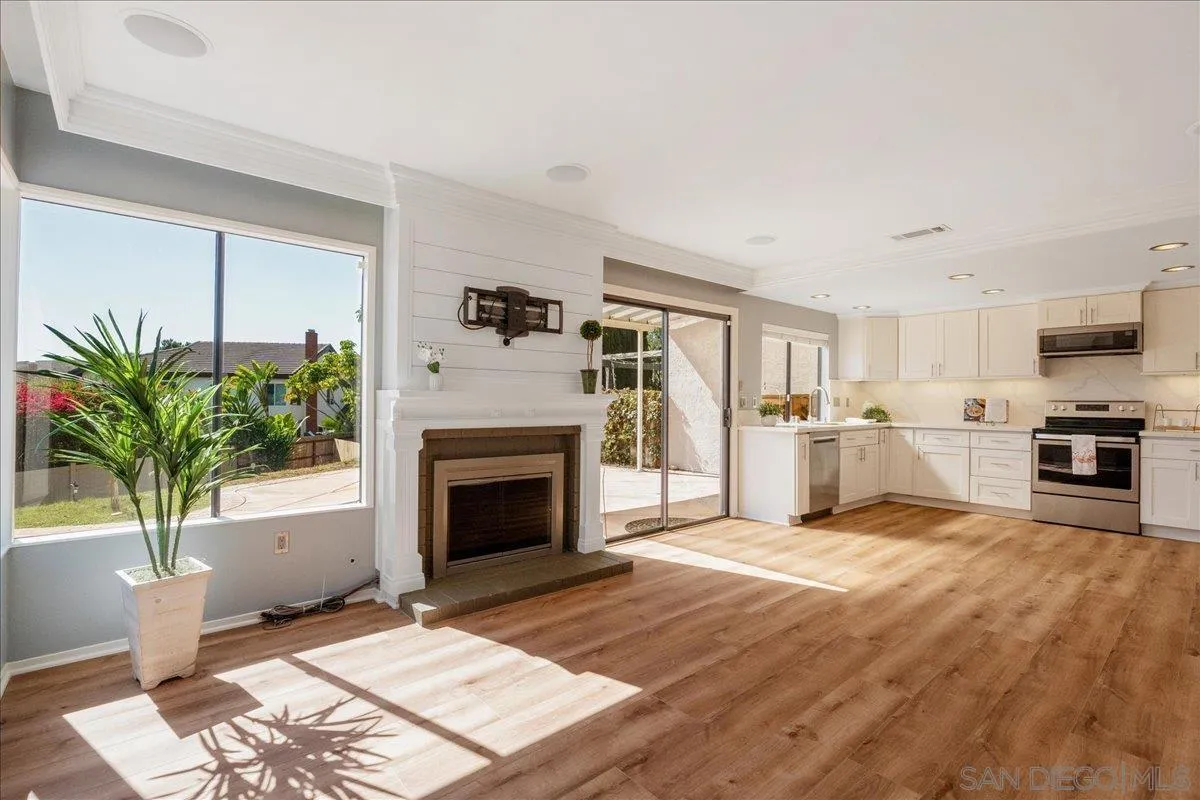 https://cdn.realtyfeed.com/cdn/127/260011017/5865452bd867201c2d436aa5c91098b5.webp