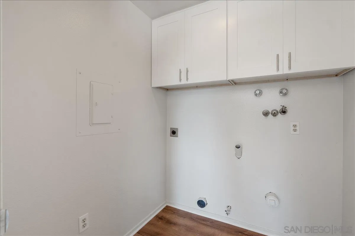 https://cdn.realtyfeed.com/cdn/127/260011017/7434db2d1deb0a8239b3603485c8c80d.webp