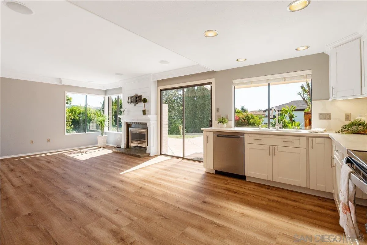 https://cdn.realtyfeed.com/cdn/127/260011017/7ff046e6972b186868c242055a1658f0.webp