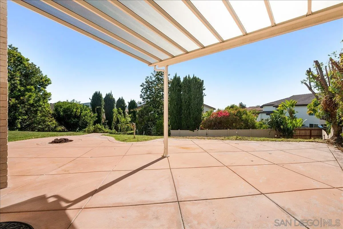https://cdn.realtyfeed.com/cdn/127/260011017/8a4714290c35b5a4624837419594f3cd.webp