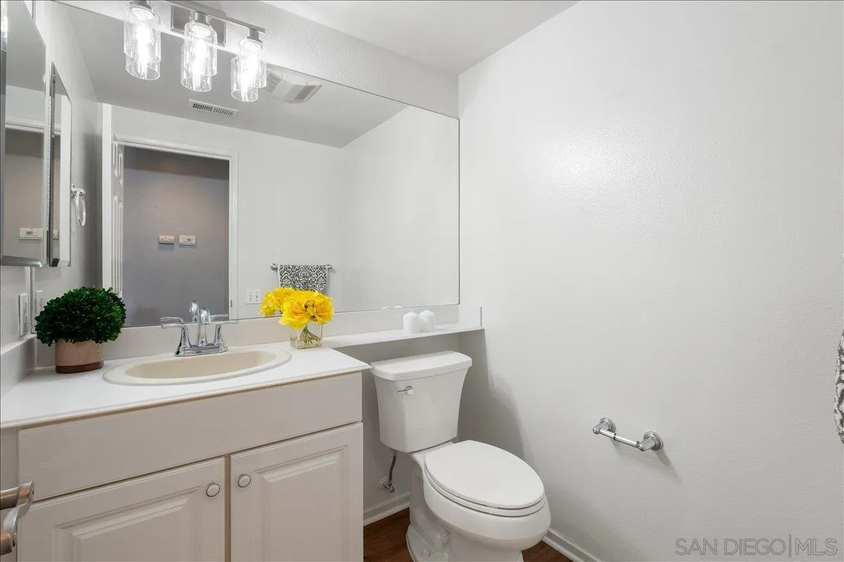 https://cdn.realtyfeed.com/cdn/127/260011017/a9eca37f639f2ee02e7694a3ceb9aef9.webp