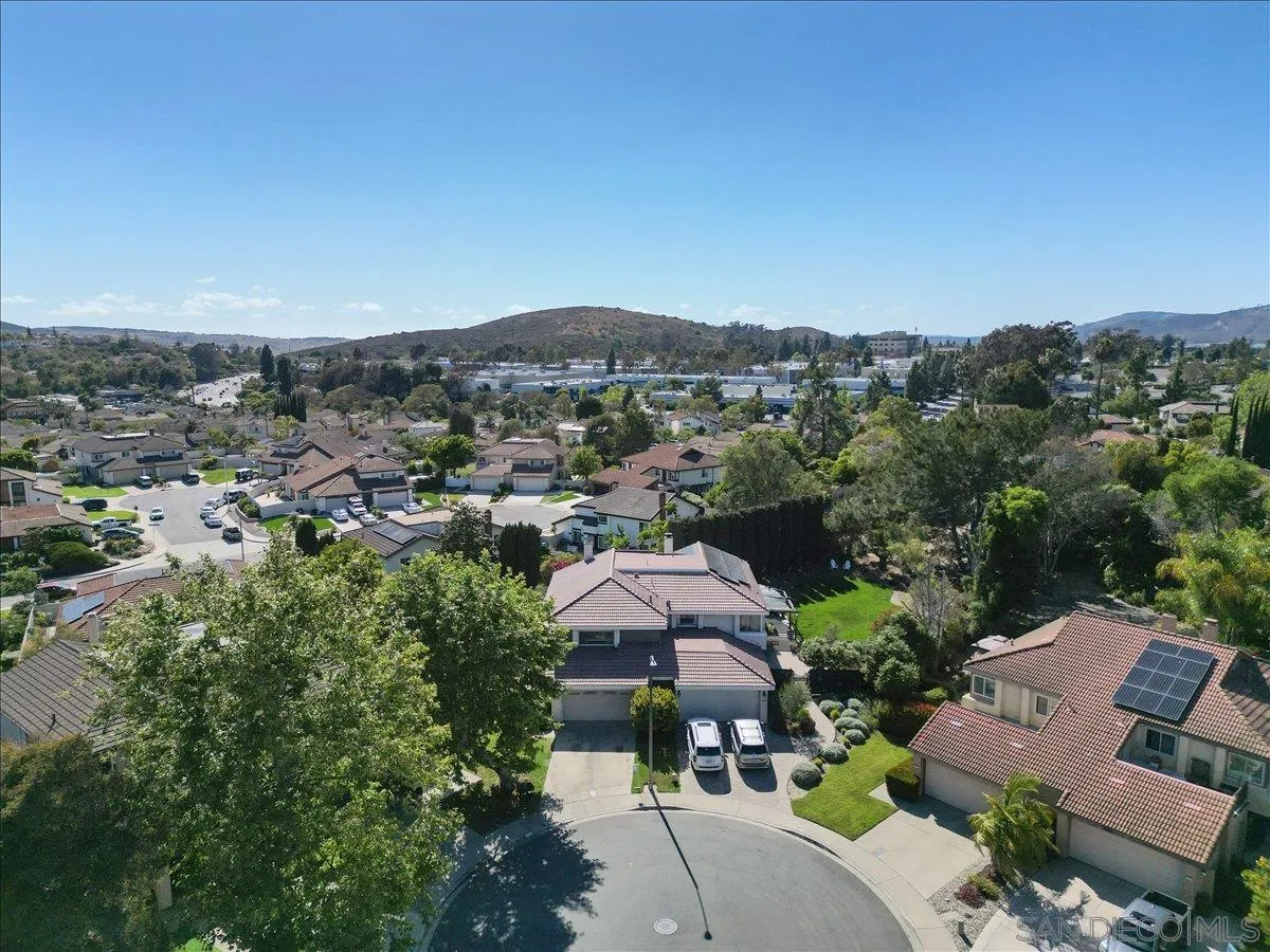 https://cdn.realtyfeed.com/cdn/127/260011017/e08c81de8dc18e5a15164fd81d61e14e.webp