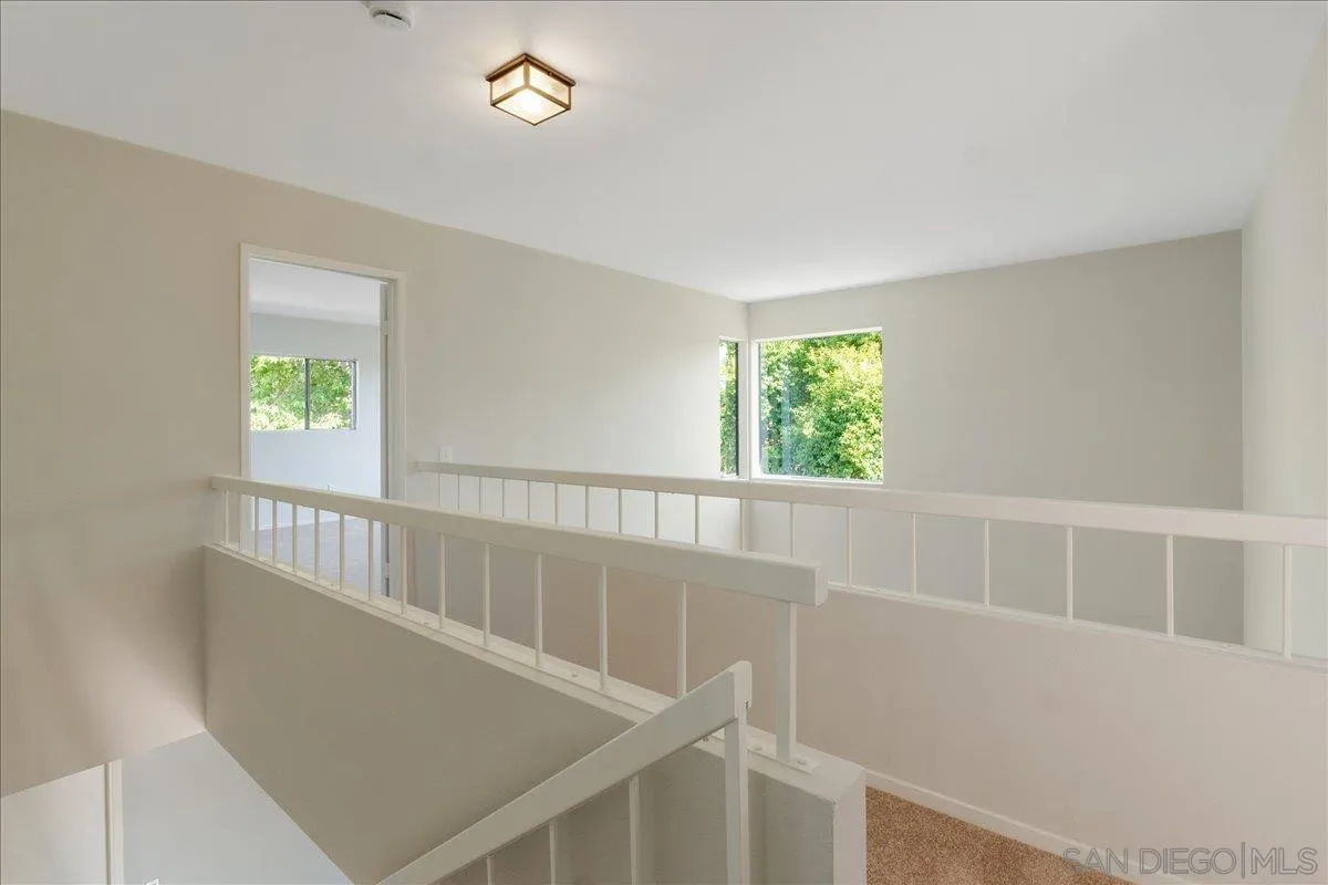 https://cdn.realtyfeed.com/cdn/127/260011017/e7bcac23768899f40c7c17e89e726a3e.webp