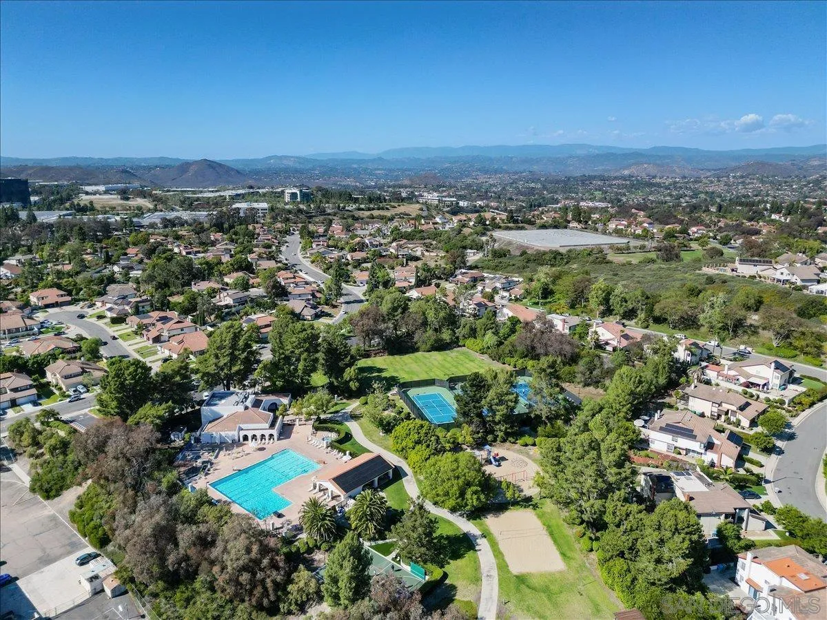 https://cdn.realtyfeed.com/cdn/127/260011017/ee3aeda620ff66a5f12f0672d022b38f.webp