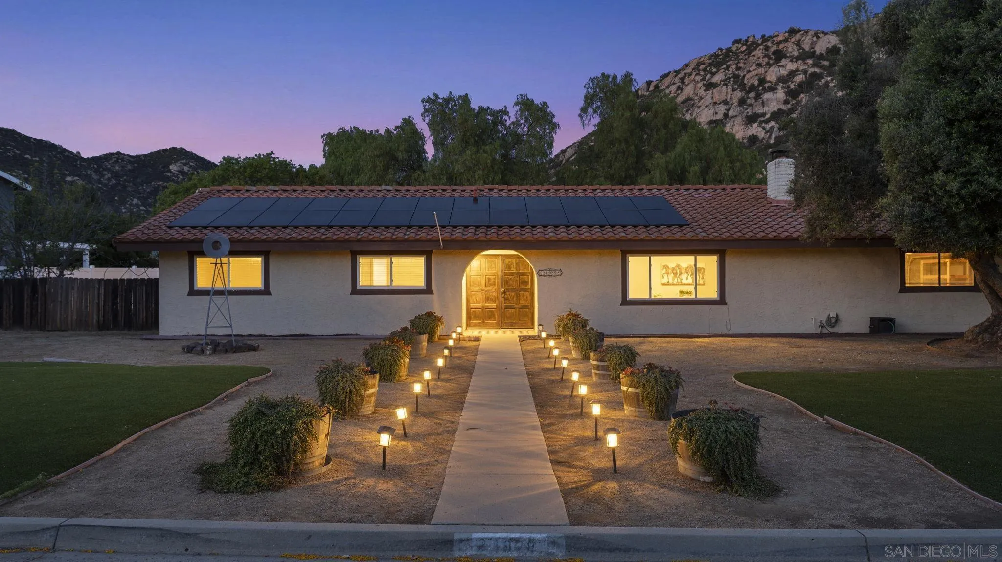 https://cdn.realtyfeed.com/cdn/127/260011018/473a40d0ef2d83fc8aa3fe43e0d08f3d.webp