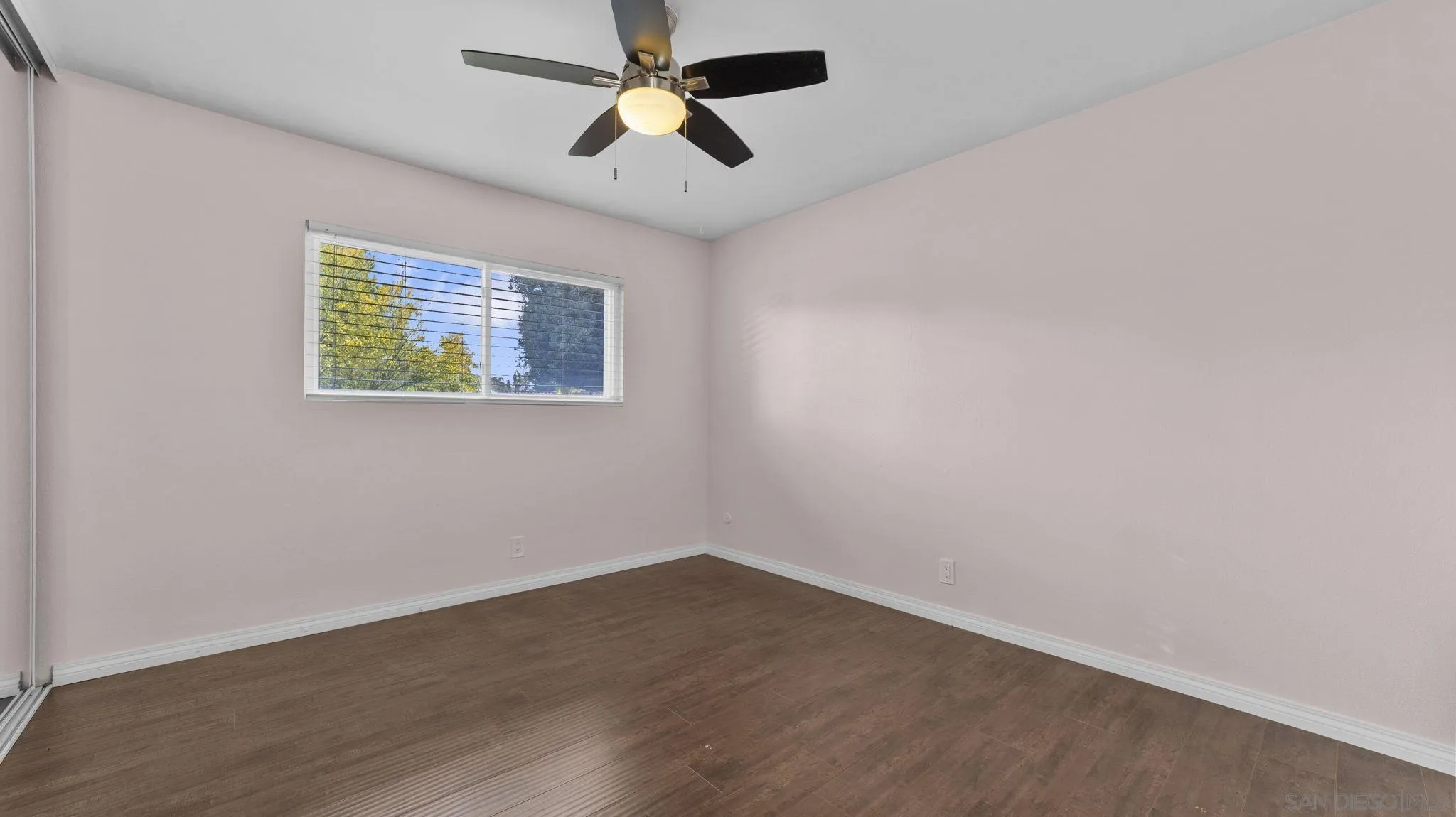 https://cdn.realtyfeed.com/cdn/127/260011018/a6b31f4533b03a587e3d23c13b1c34af.webp