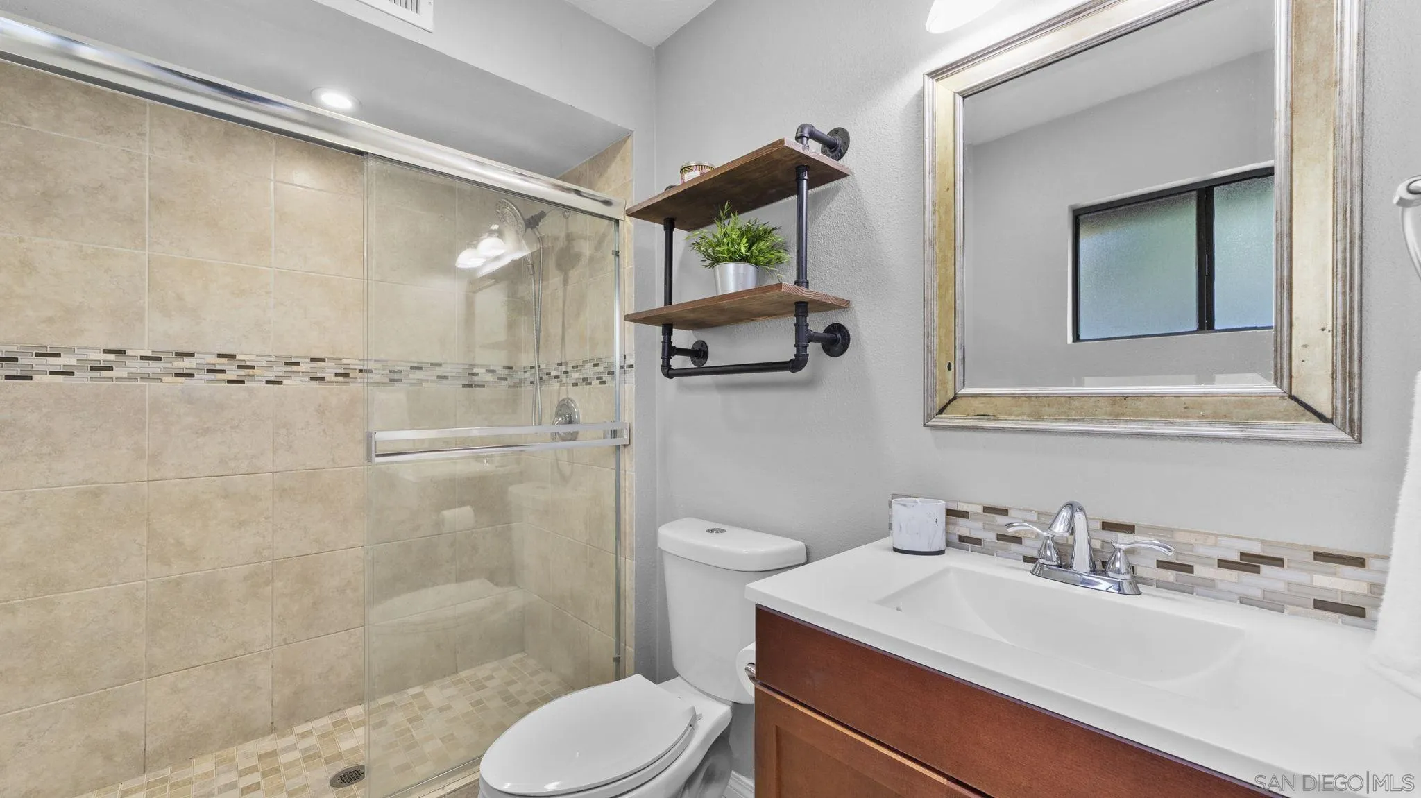 https://cdn.realtyfeed.com/cdn/127/260011018/df86b310548b66f75d2e76ec4829d954.webp