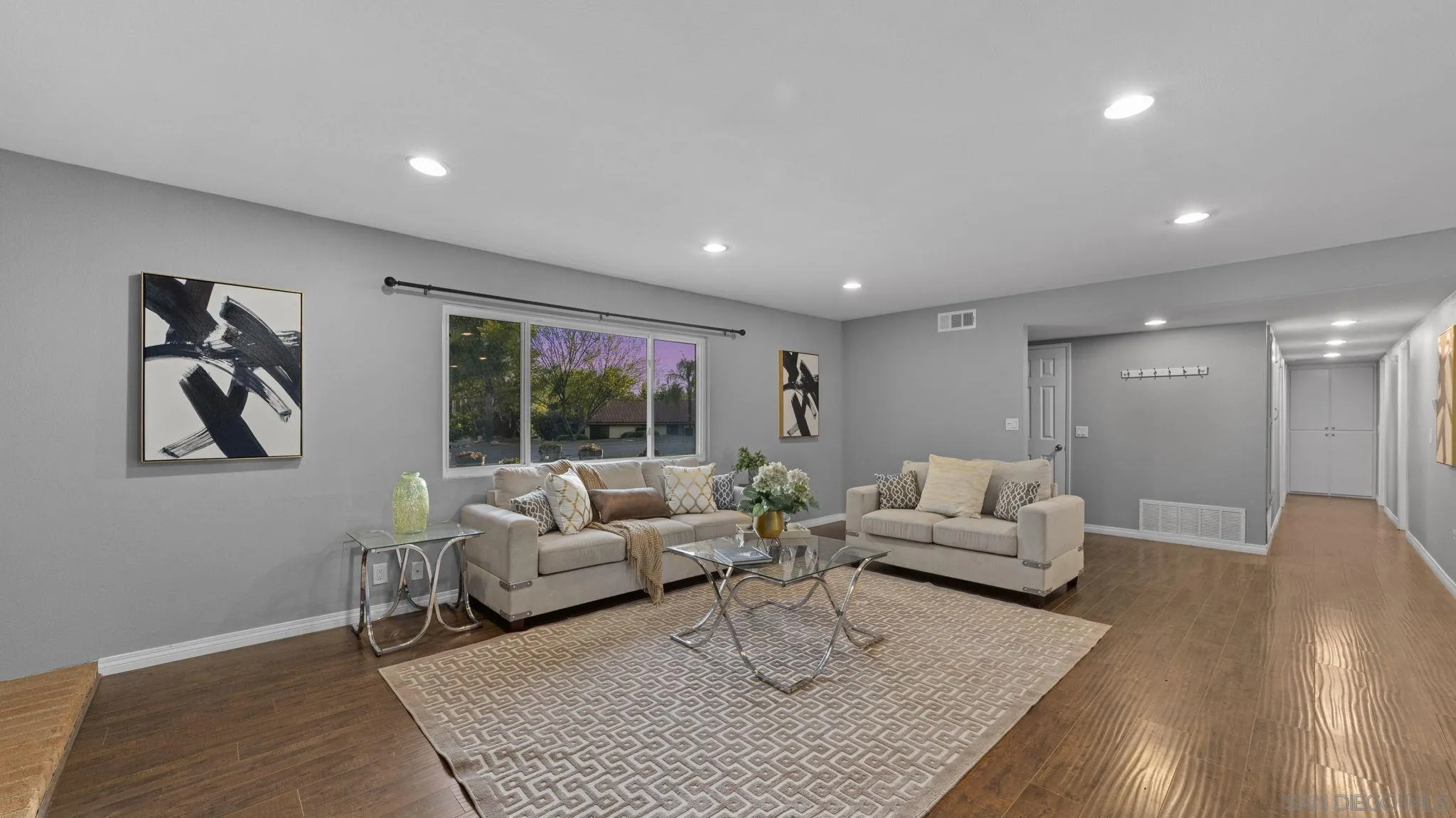 https://cdn.realtyfeed.com/cdn/127/260011018/e37a080fbeb993cbf9c10c3898a54df8.webp