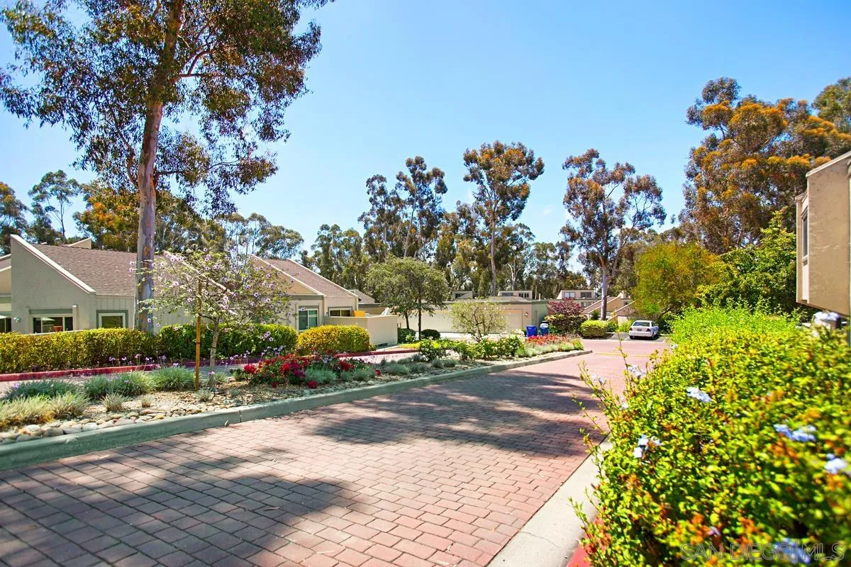 Photo #34: 260011019 Listing: Photo #34