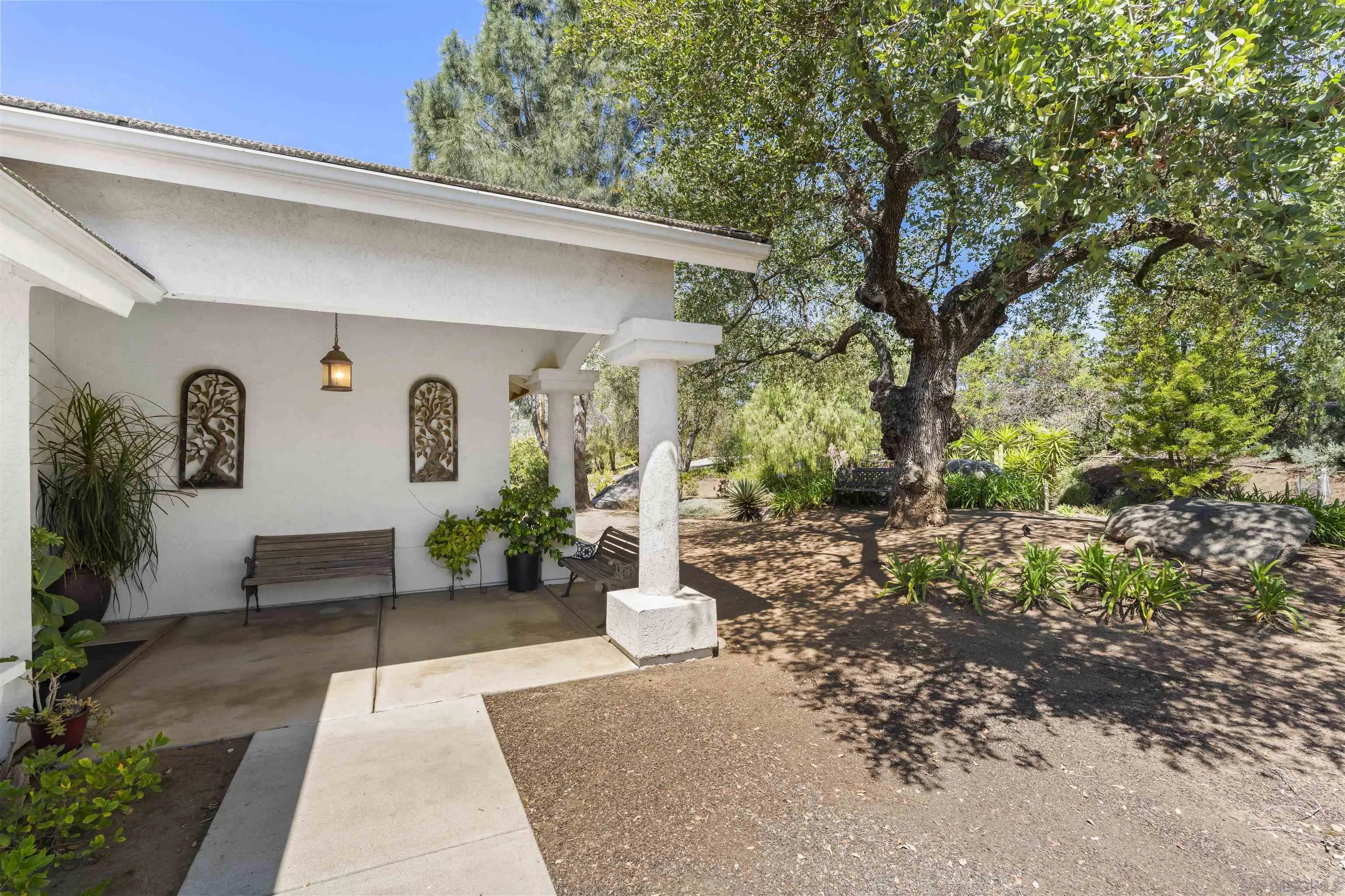 https://cdn.realtyfeed.com/cdn/127/260011020/137ac935355eeb60cdb995360c410e77.webp