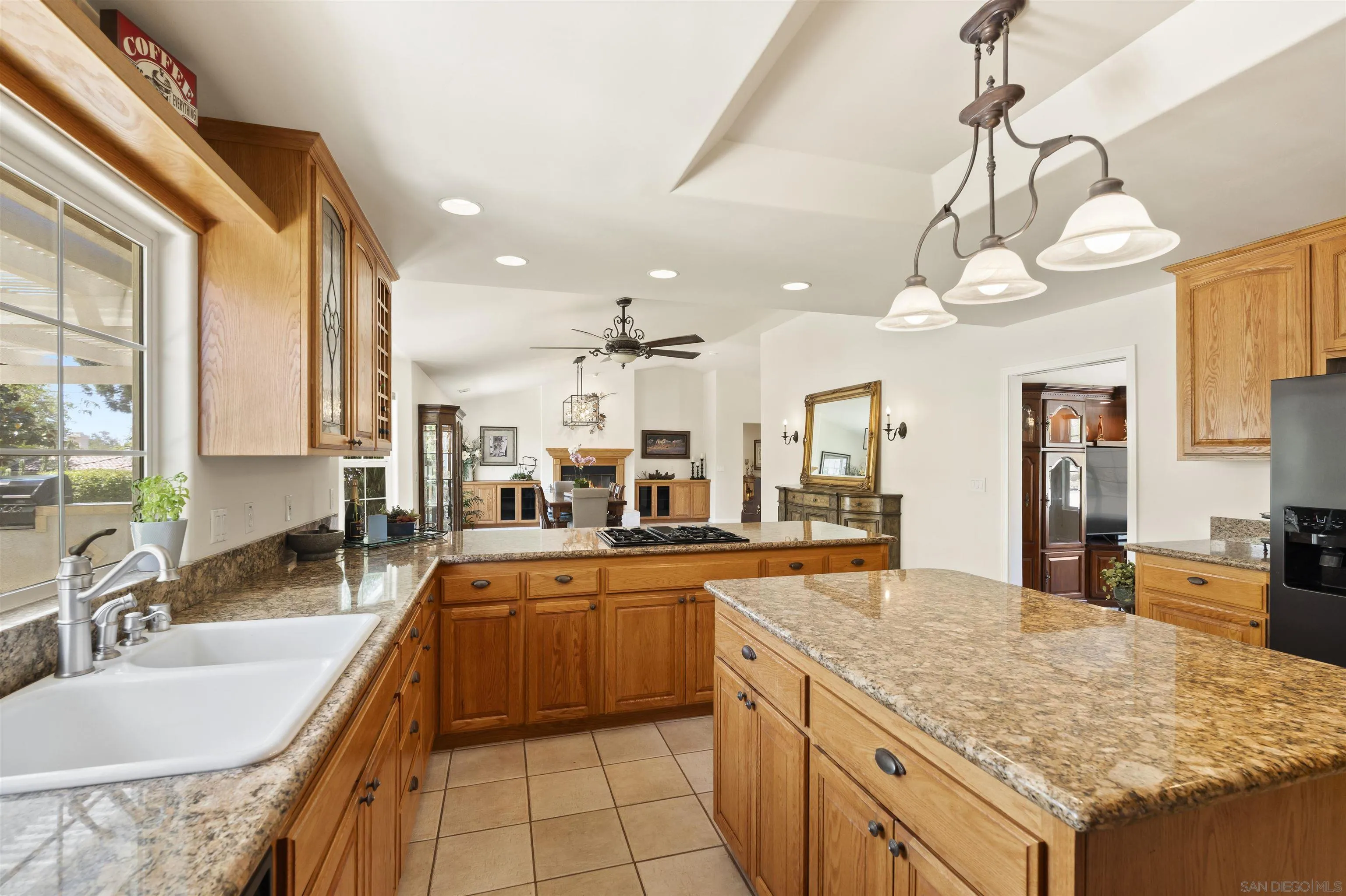 https://cdn.realtyfeed.com/cdn/127/260011020/3ed763c77ac0bd4383d41e8a9eb245dd.webp