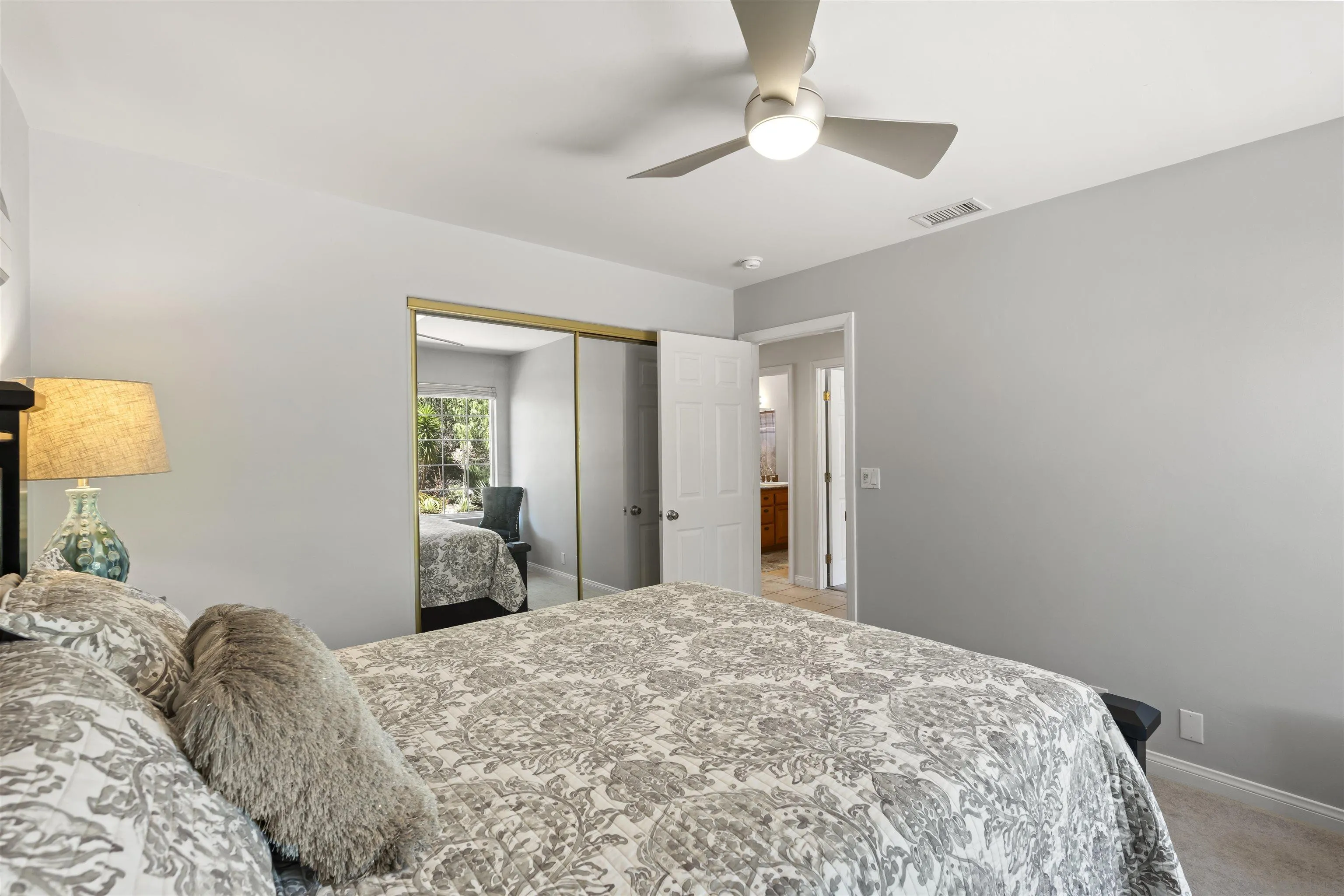 https://cdn.realtyfeed.com/cdn/127/260011020/ebfc8334c907d539e13efb4720541f5b.webp