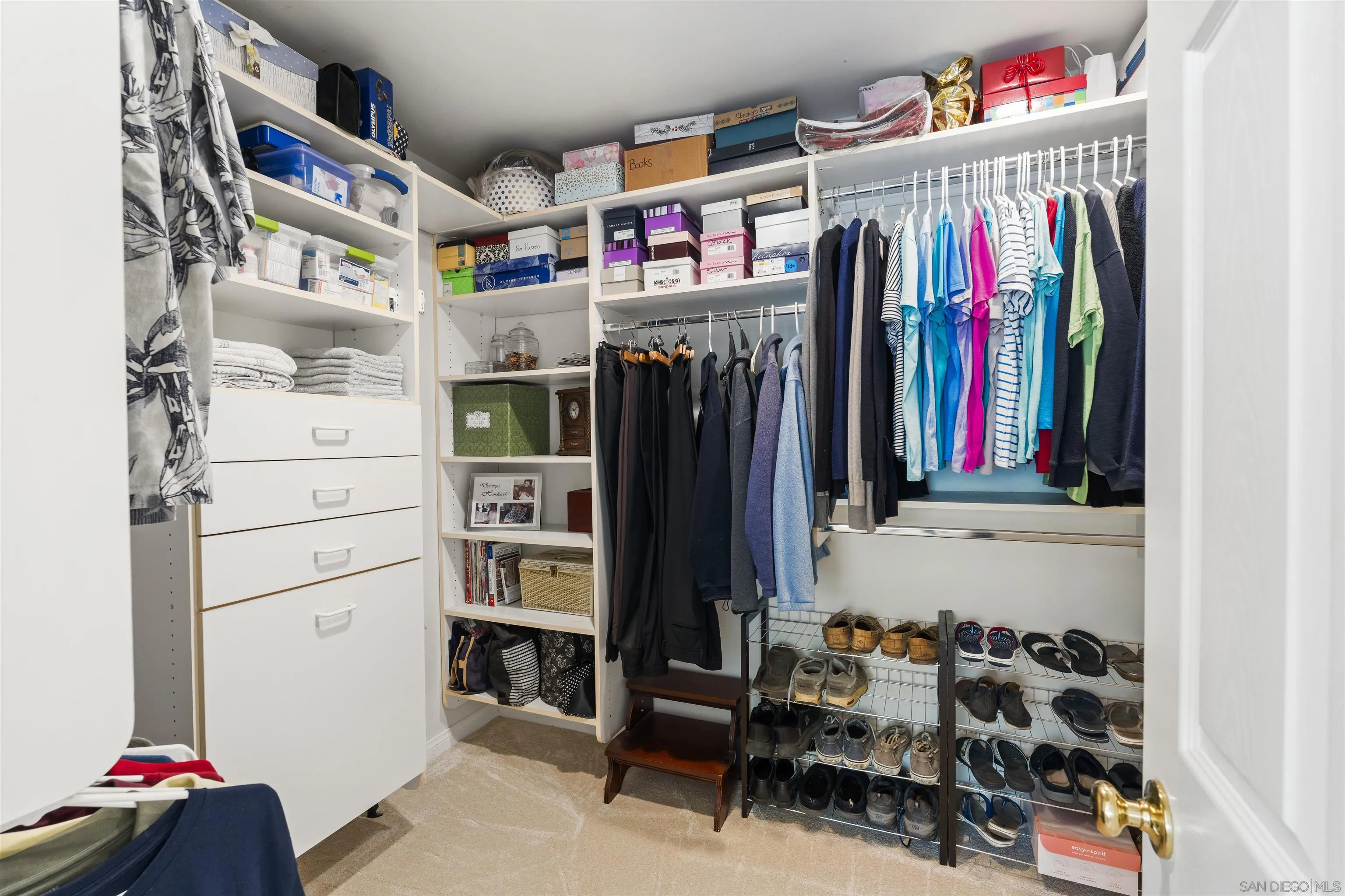 https://cdn.realtyfeed.com/cdn/127/260011020/f2c9602b3a67df6cf64fd33fca915e36.webp