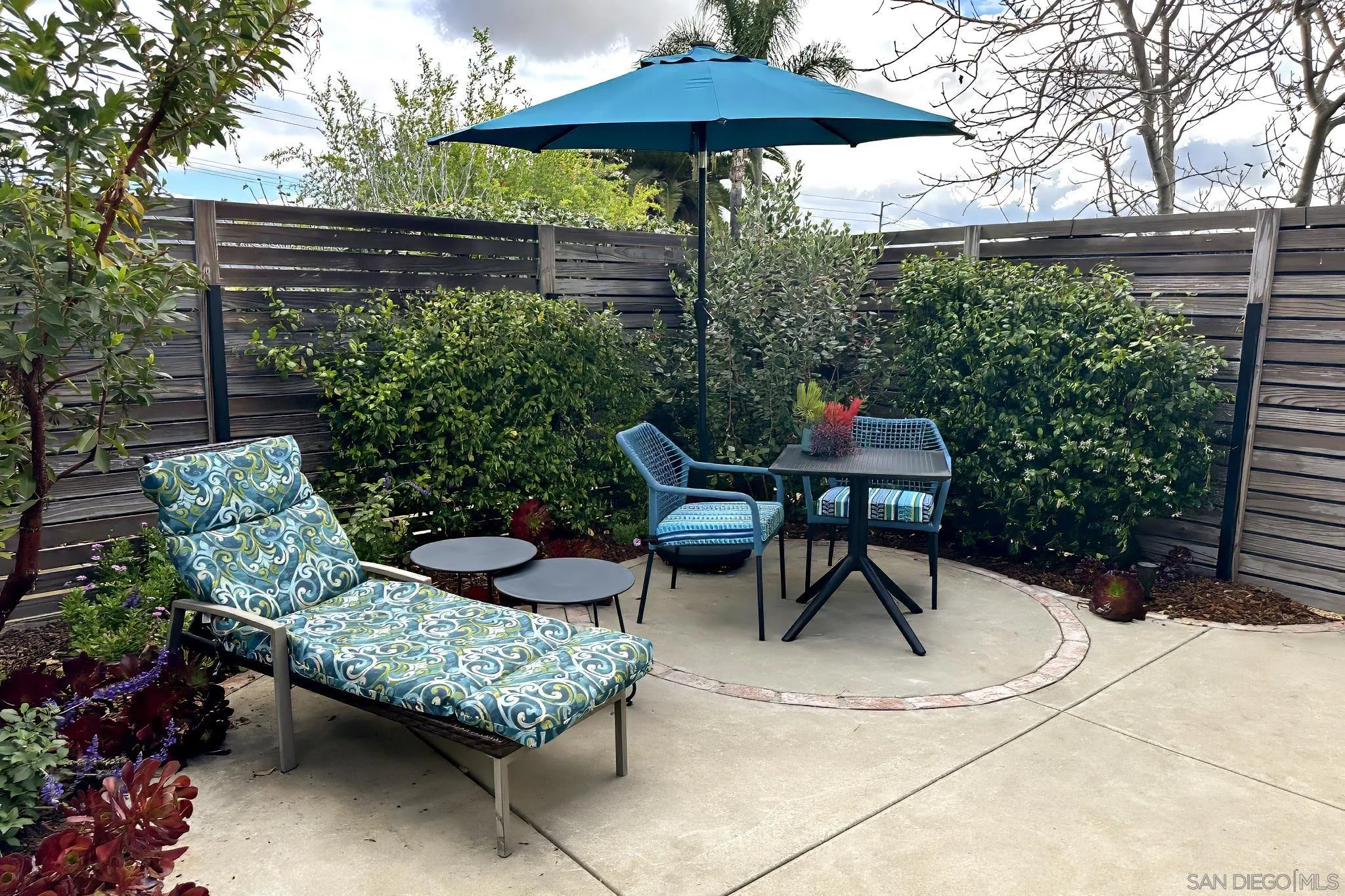 https://cdn.realtyfeed.com/cdn/127/260011021/293664dfbd64e5d4c8372b03124b5666.webp