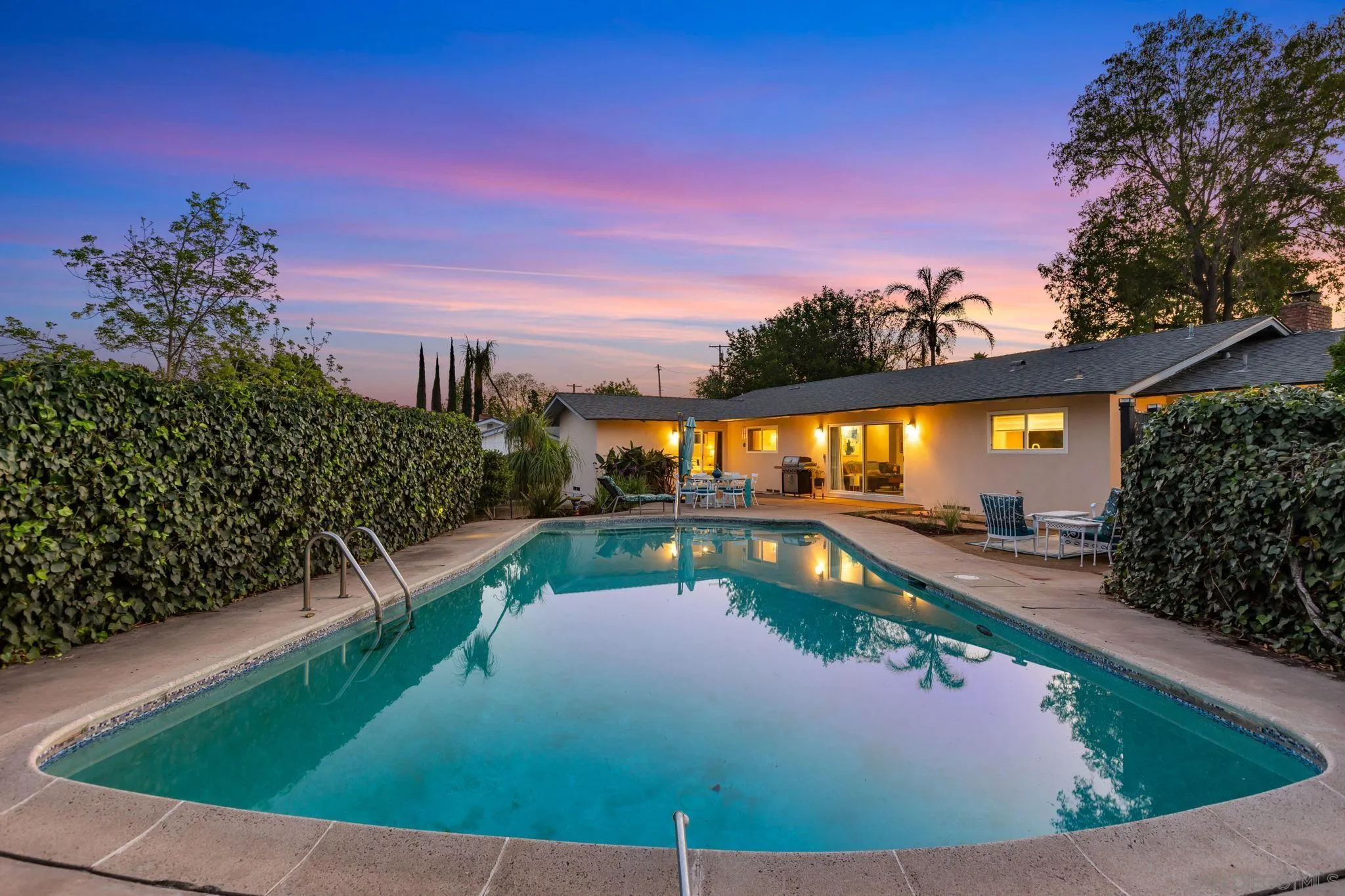https://cdn.realtyfeed.com/cdn/127/260011021/6f562c96f0bed5211c58a9cb54d6f9c8.webp