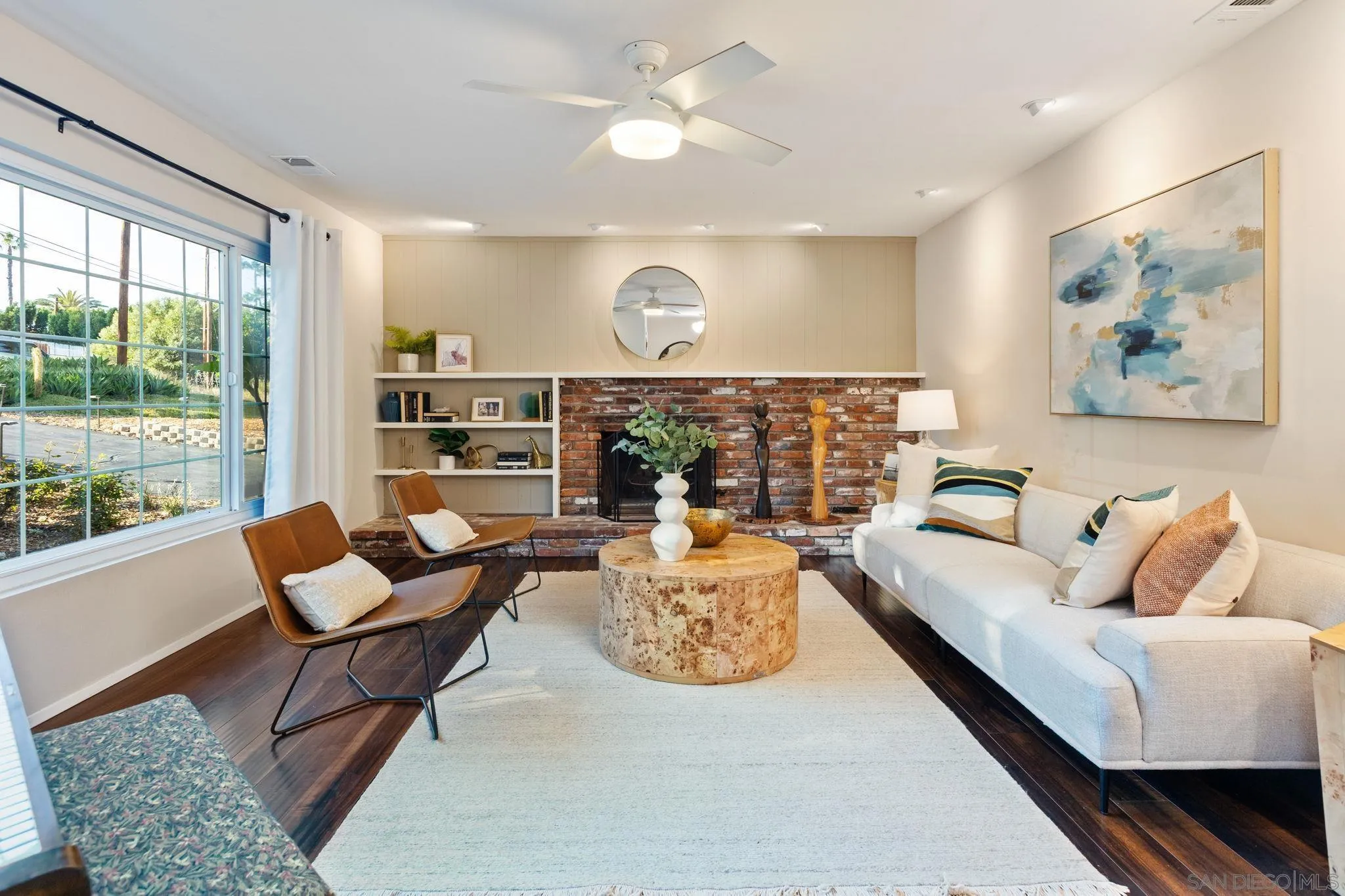 https://cdn.realtyfeed.com/cdn/127/260011021/deaa28e375169d2bc73221fde2e212f4.webp