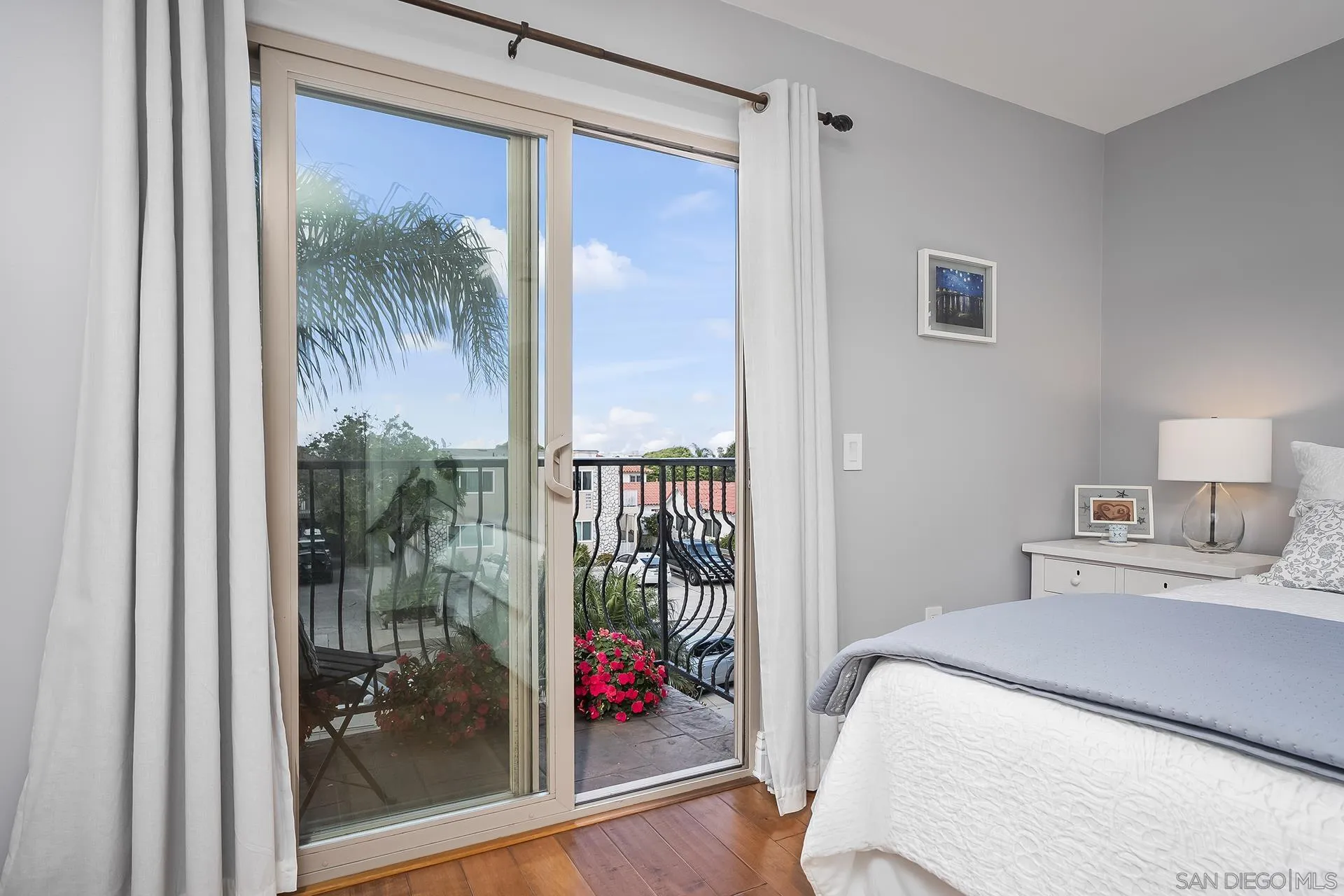 https://cdn.realtyfeed.com/cdn/127/260011022/7aa5e74cd5b6eefe30f11bb3c6252861.webp