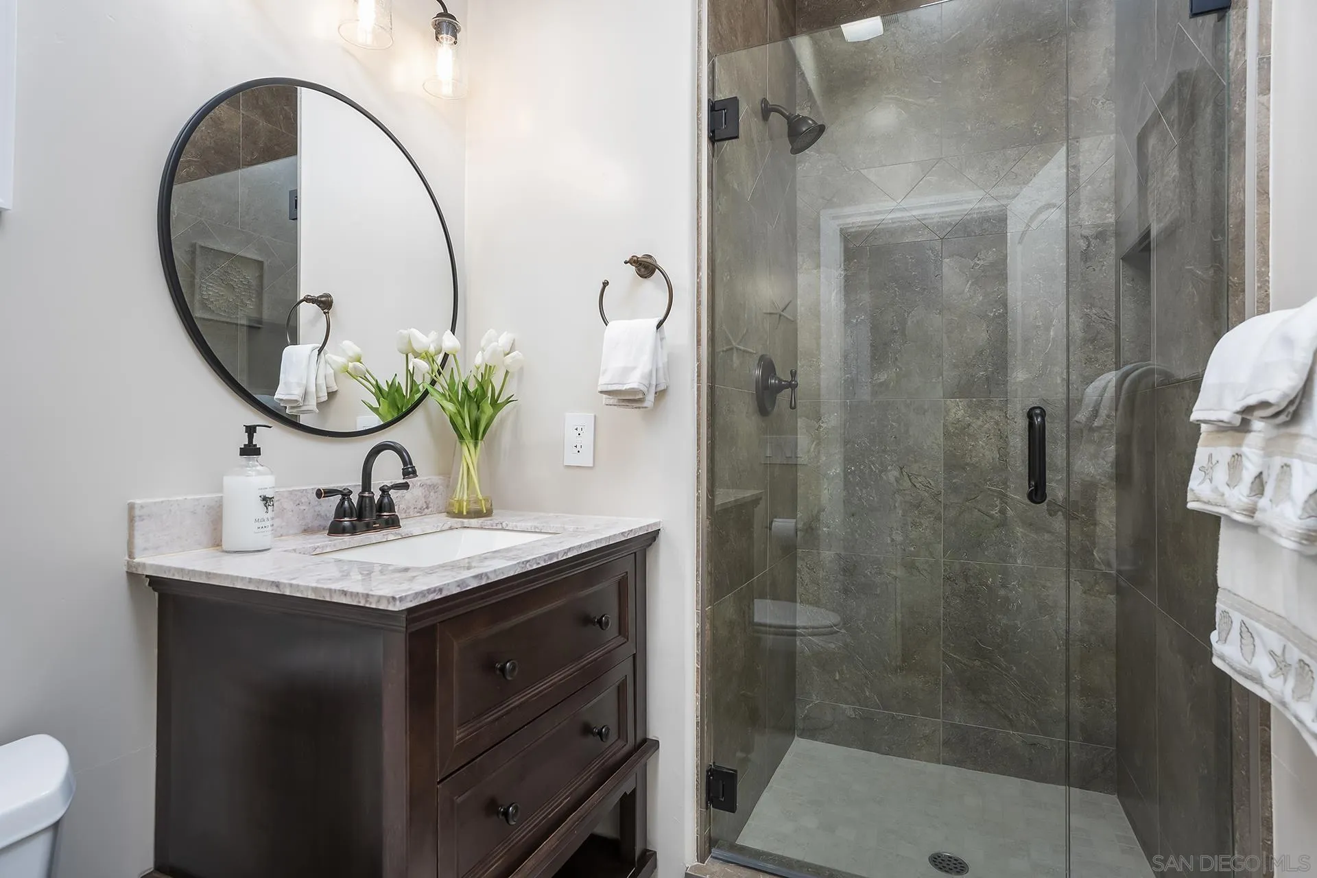 https://cdn.realtyfeed.com/cdn/127/260011022/a3cbd16b190150ba61a71d15750e9e02.webp