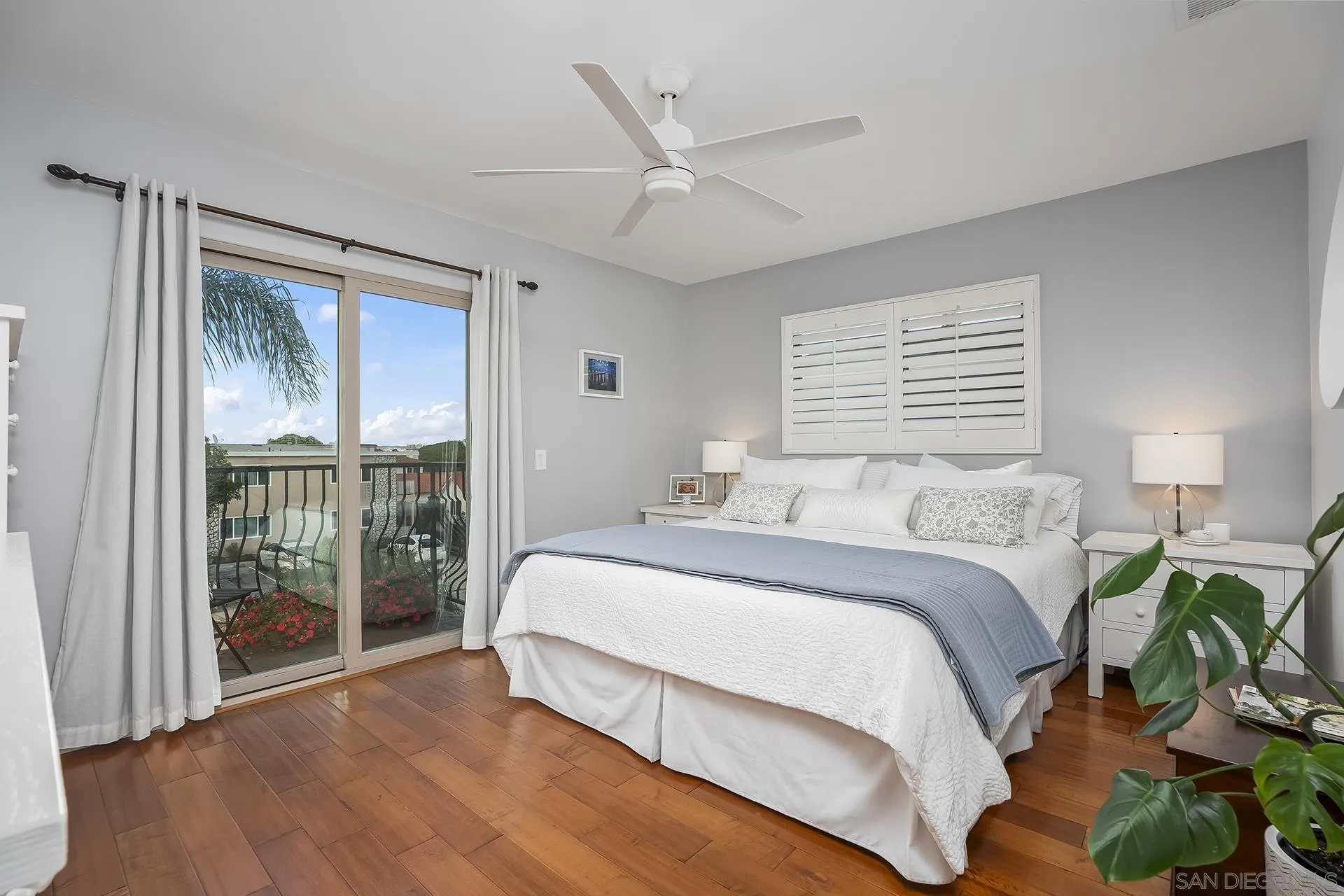 https://cdn.realtyfeed.com/cdn/127/260011022/ef4cfa48be940bc427f523b141e2cb39.webp