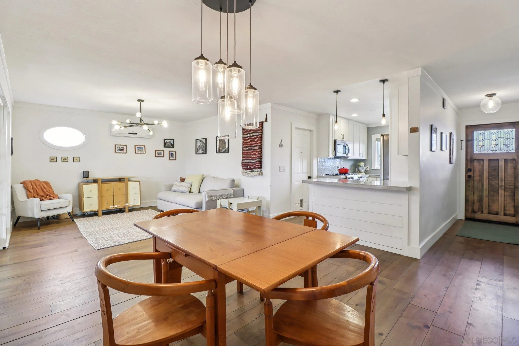 https://cdn.realtyfeed.com/cdn/127/260011024/ea3bd3ad90a9ce98d7c9371084538b2e.webp