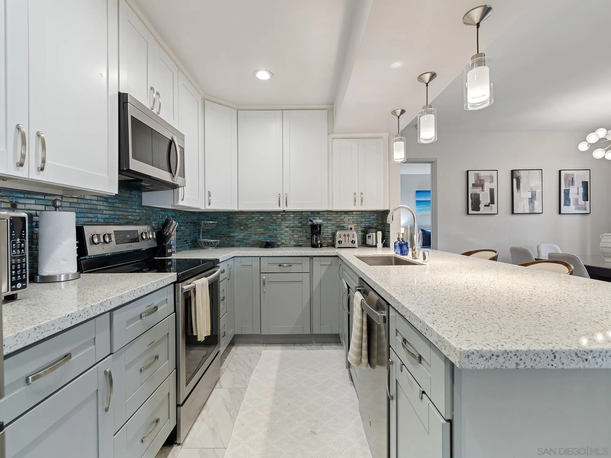 Photo #9: 260011025 Listing: Photo #9